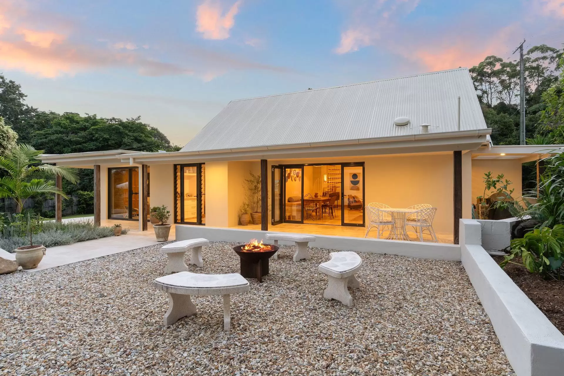 10 Roses Road, Federal Sold by Byron Bay Sotheby's International Realty - image 1