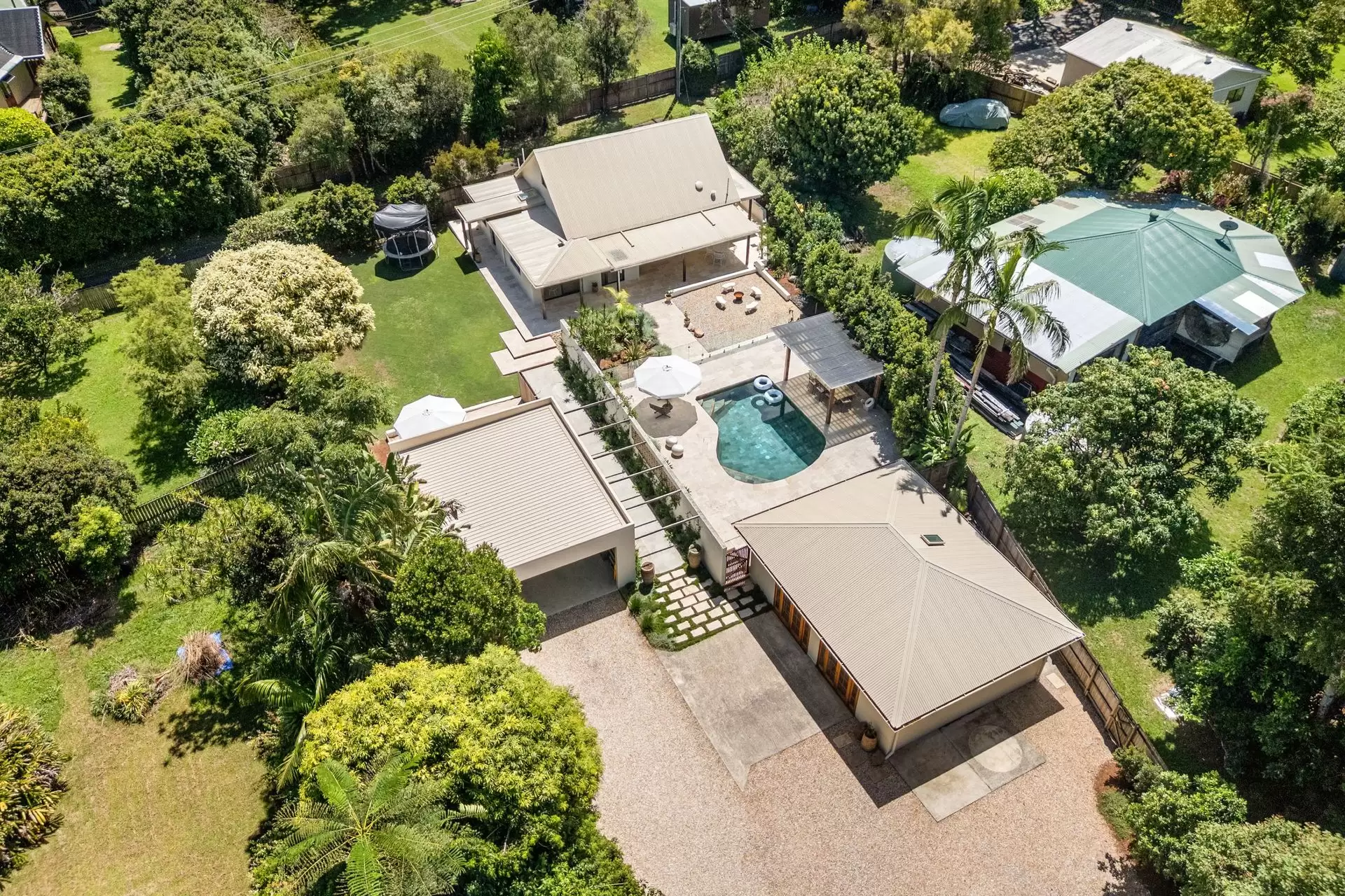 10 Roses Road, Federal Sold by Byron Bay Sotheby's International Realty - image 1