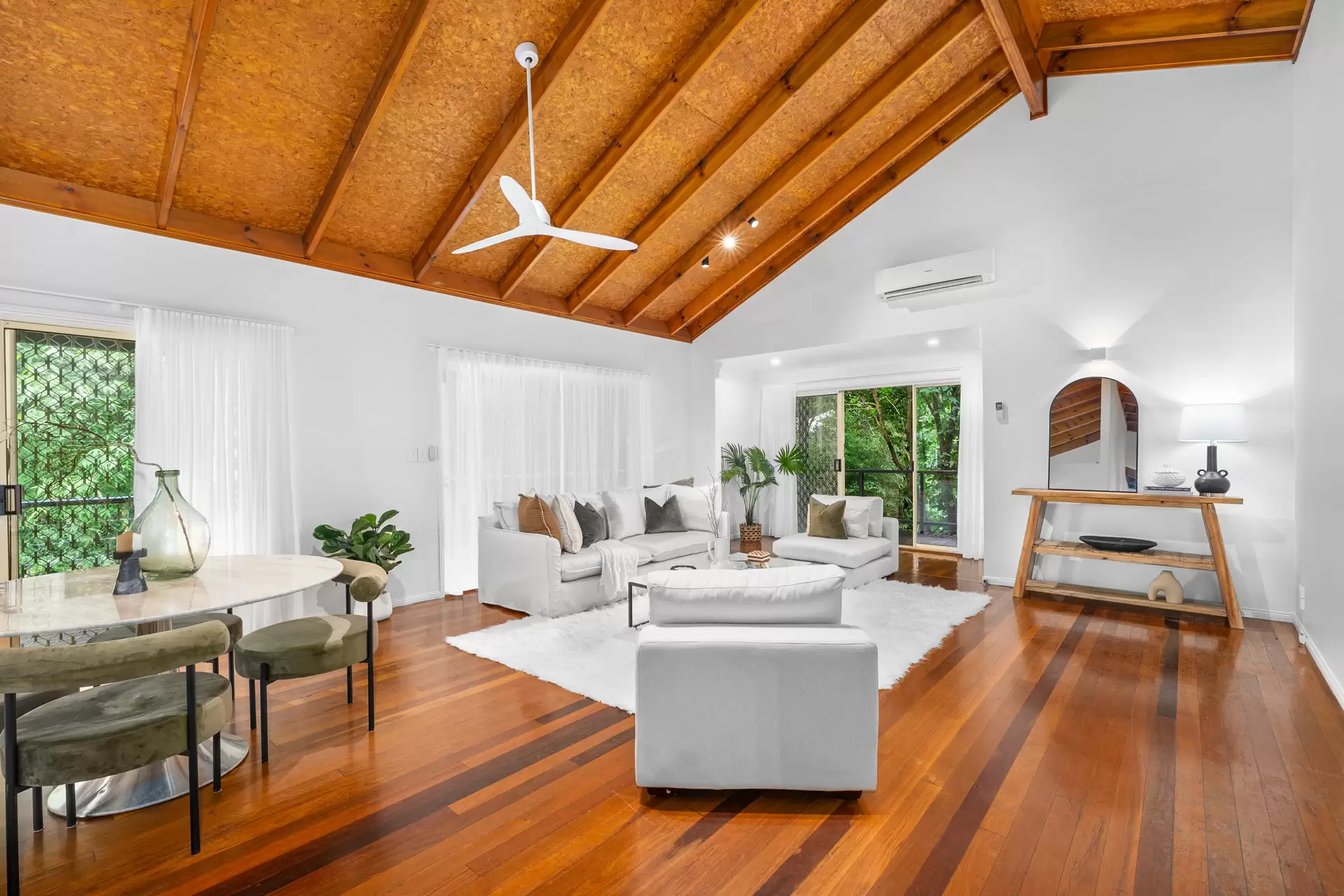 17 Avocado Crescent, Ewingsdale Sold by Byron Bay Sotheby's International Realty - image 1