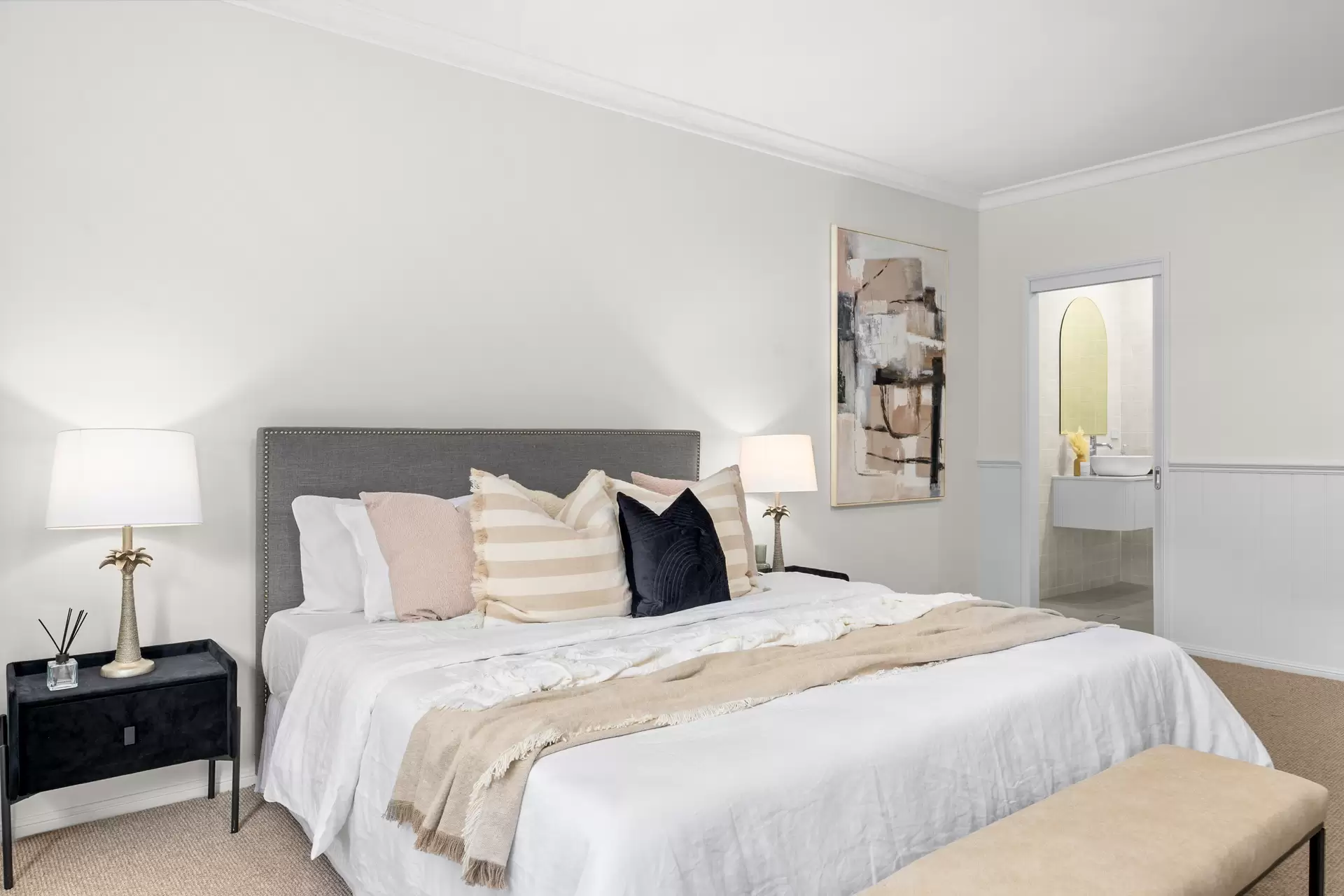 17 Avocado Crescent, Ewingsdale Sold by Byron Bay Sotheby's International Realty - image 1