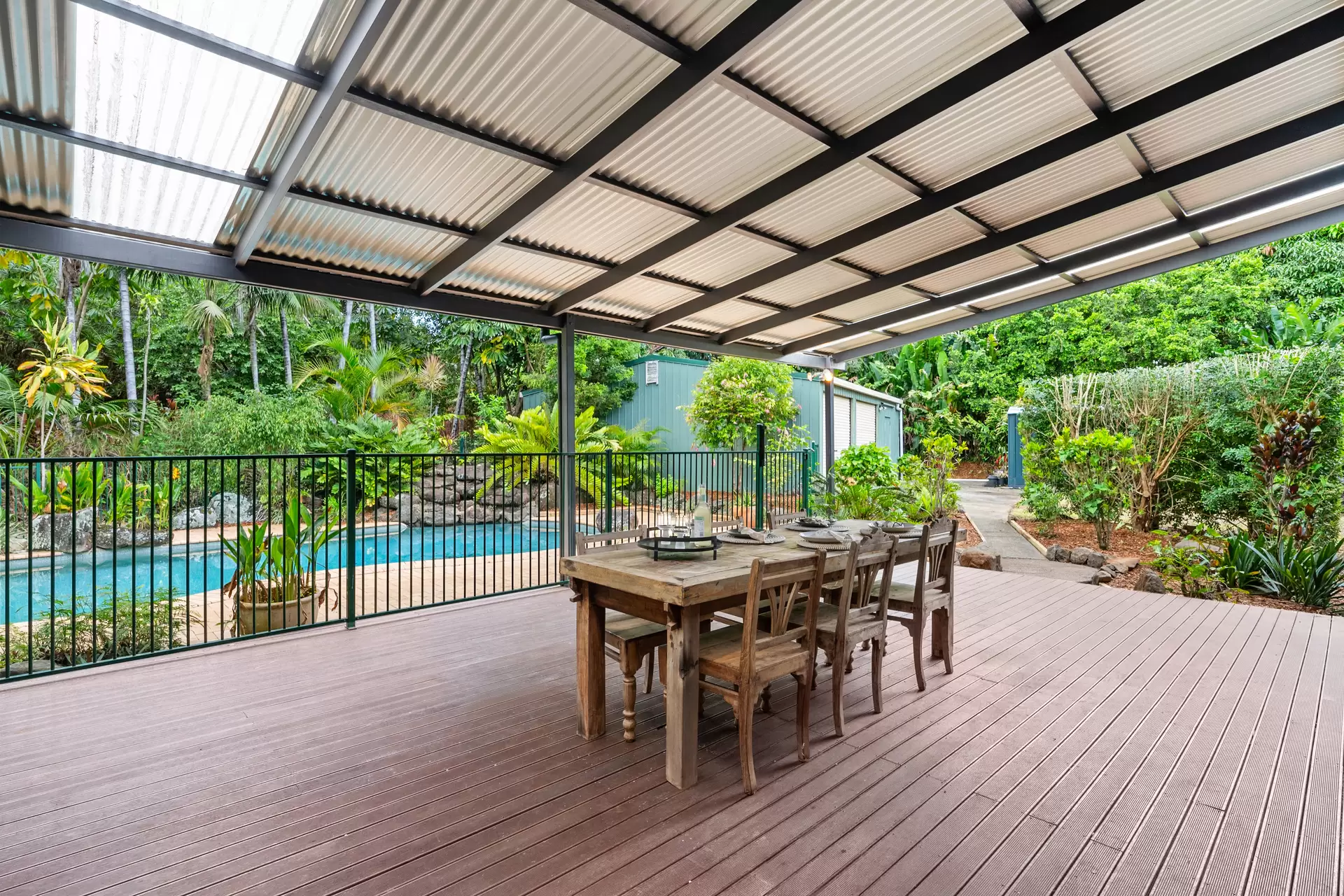 17 Avocado Crescent, Ewingsdale Sold by Byron Bay Sotheby's International Realty - image 1