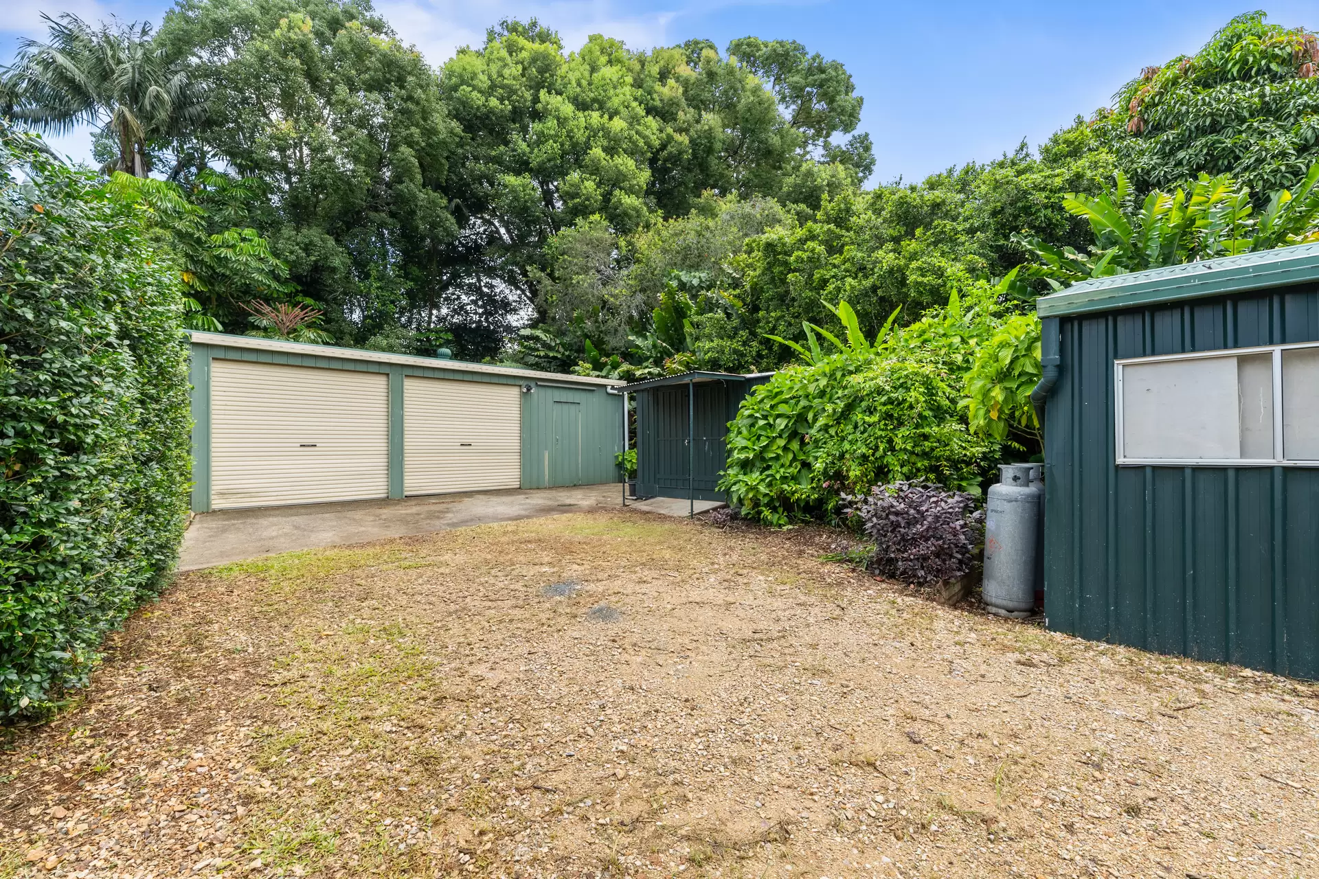 17 Avocado Crescent, Ewingsdale Sold by Byron Bay Sotheby's International Realty - image 1