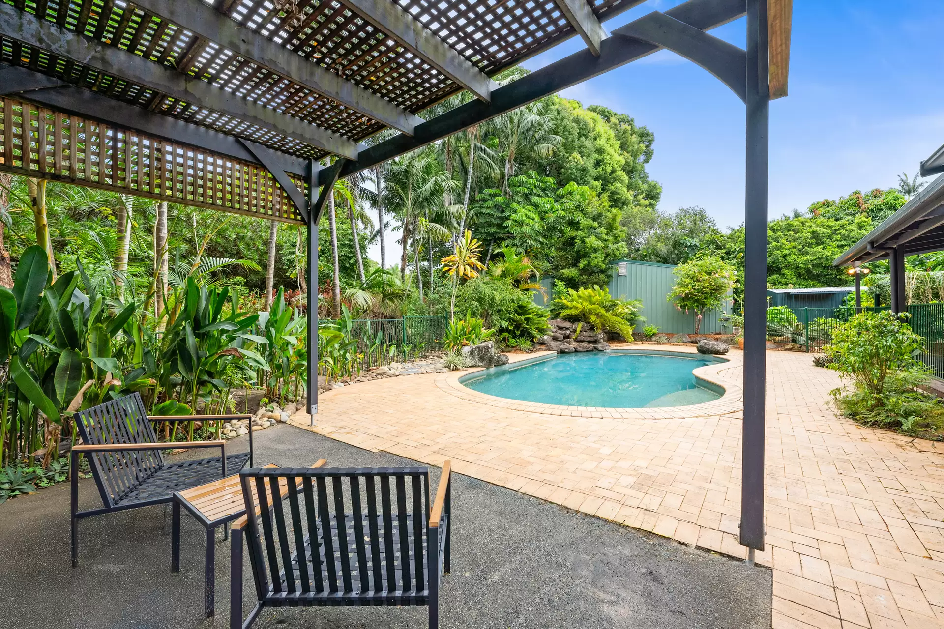 17 Avocado Crescent, Ewingsdale Sold by Byron Bay Sotheby's International Realty - image 1