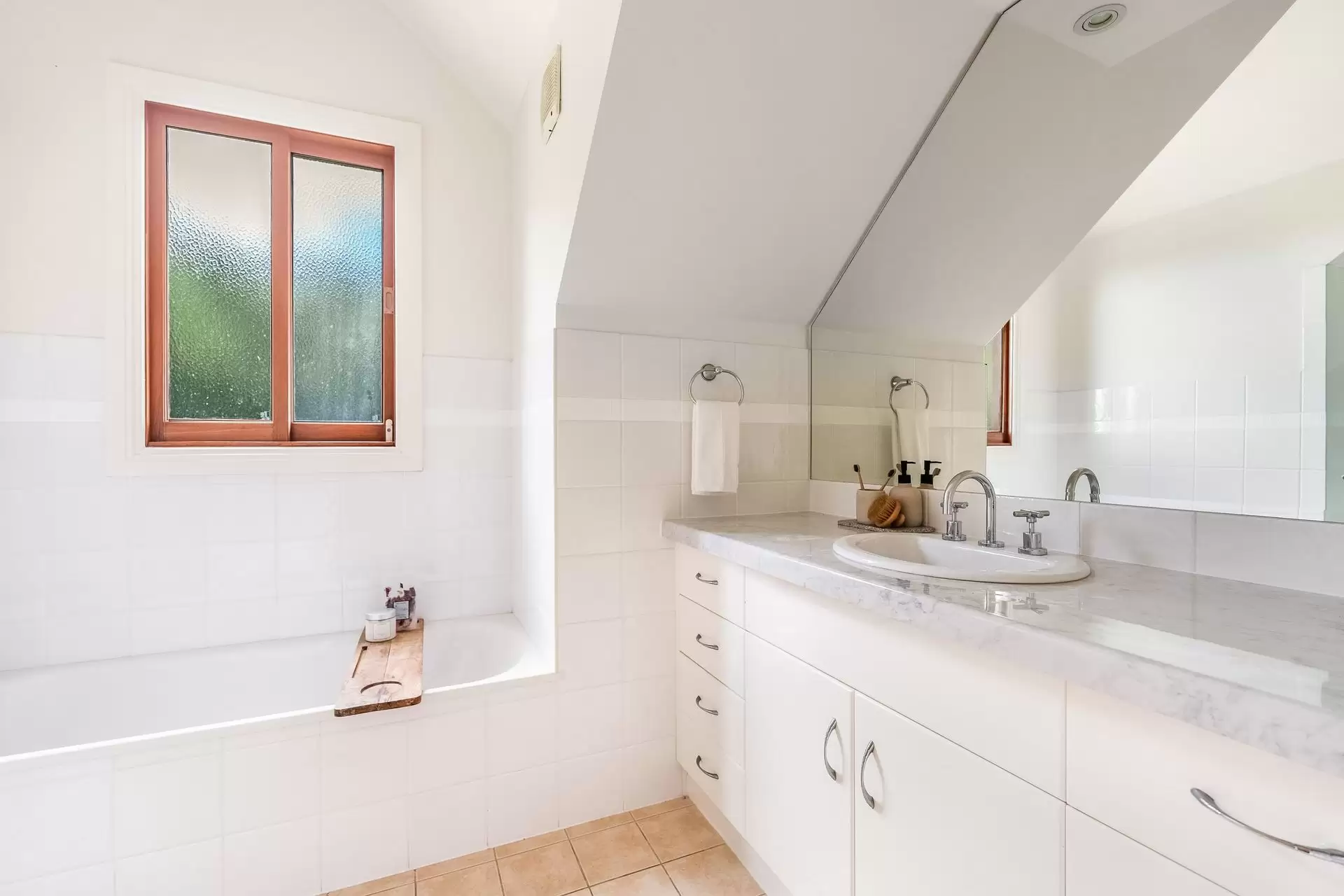 27 Joindre Street, Wollongbar Sold by Byron Bay Sotheby's International Realty - image 1