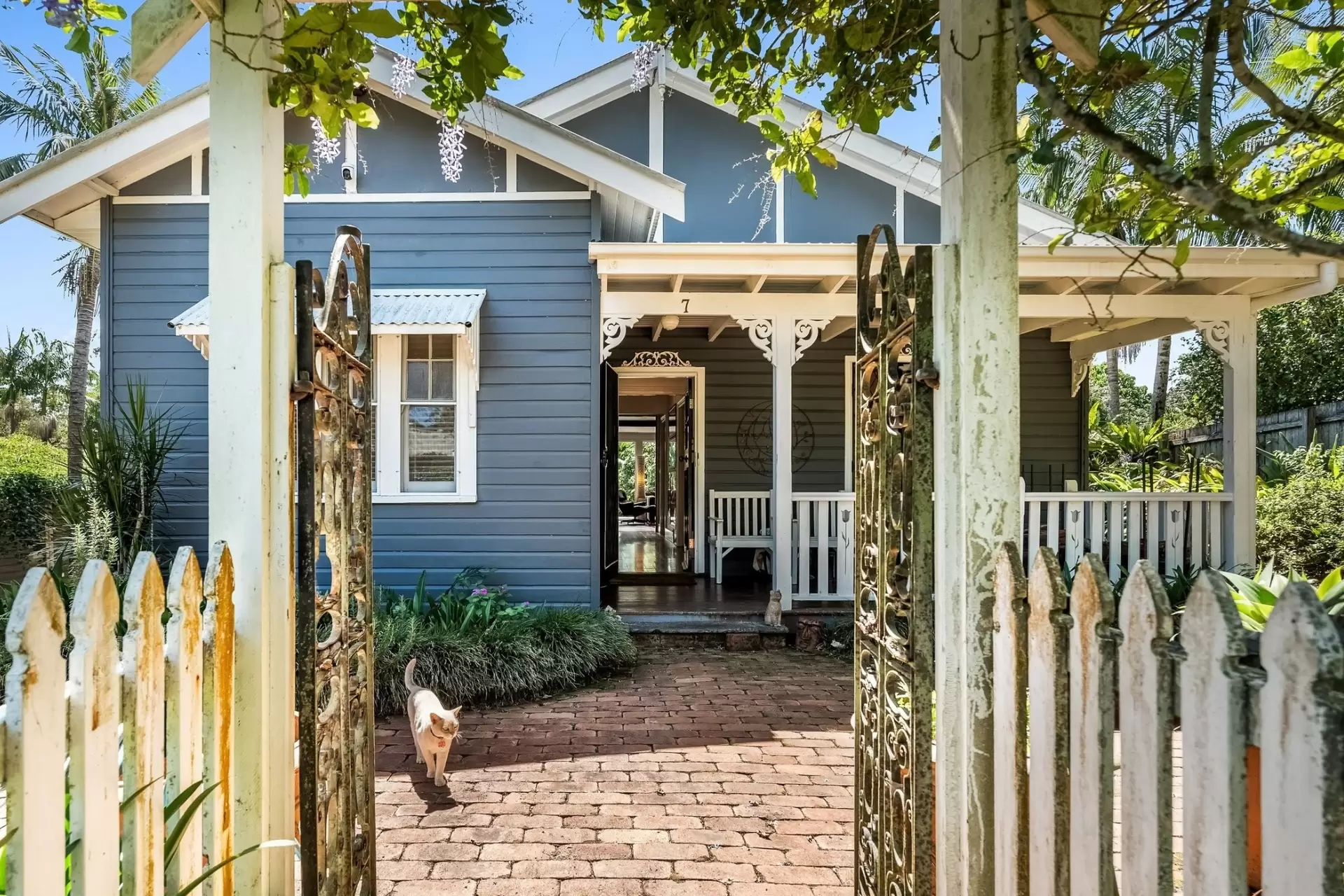 7 Keith Street, Bangalow For Sale by Byron Bay Sotheby's International Realty - image 1