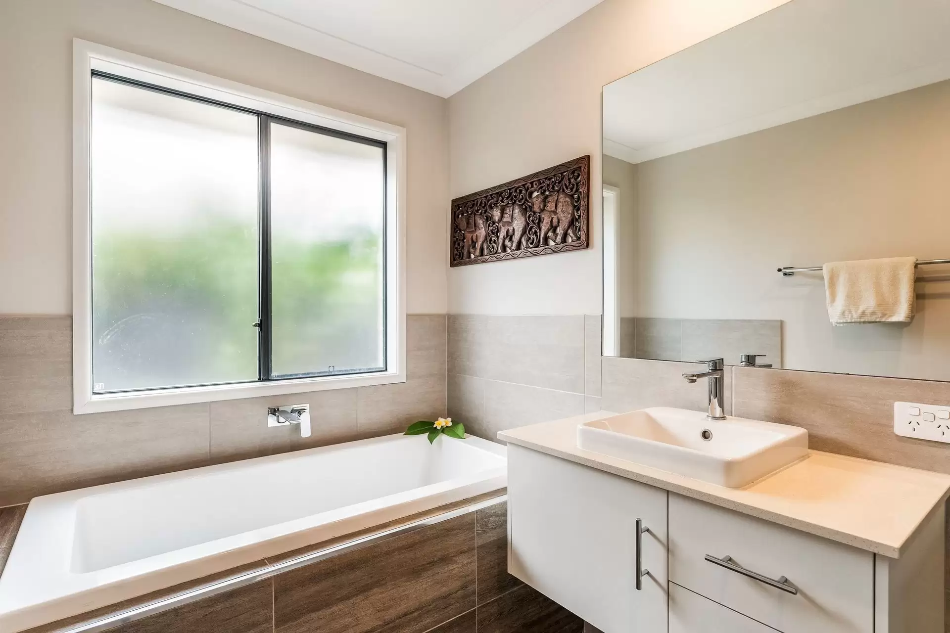 46 Corella Crescent, Mullumbimby Sold by Byron Bay Sotheby's International Realty - image 1