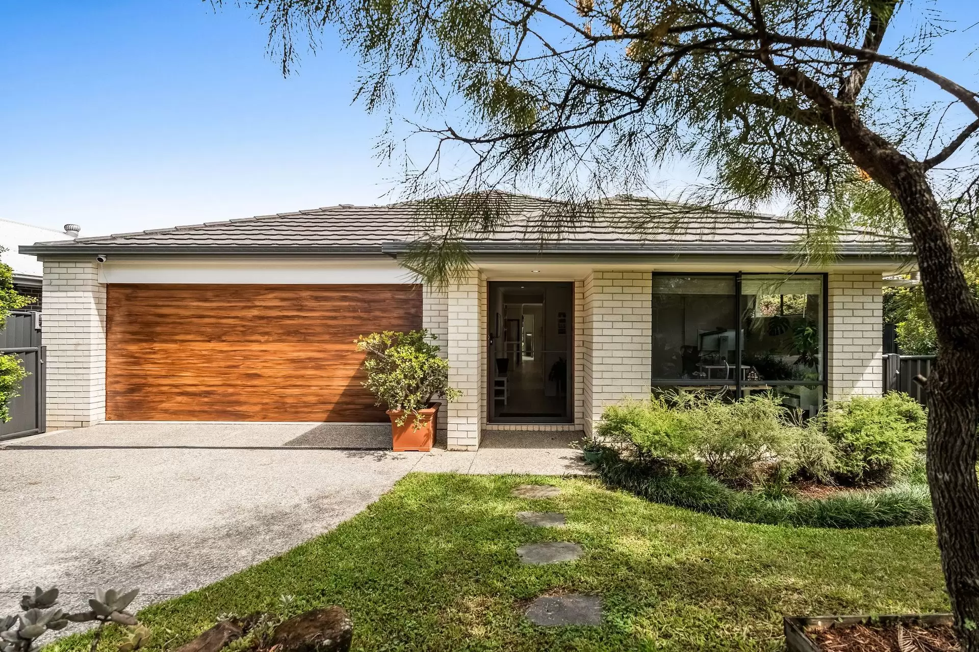 46 Corella Crescent, Mullumbimby Sold by Byron Bay Sotheby's International Realty - image 1