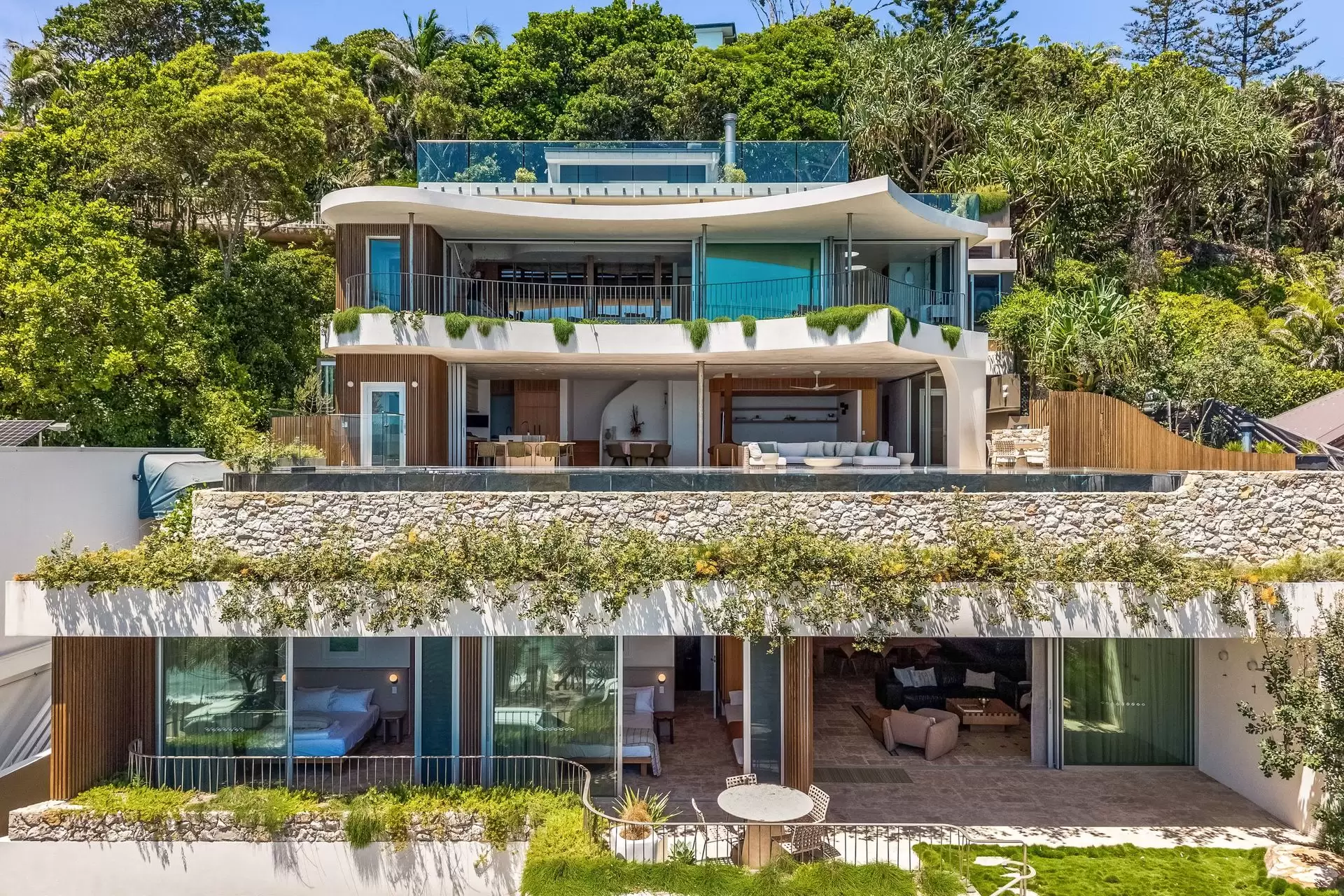 27 Marine Parade, Byron Bay For Sale by Byron Bay Sotheby's International Realty - image 1
