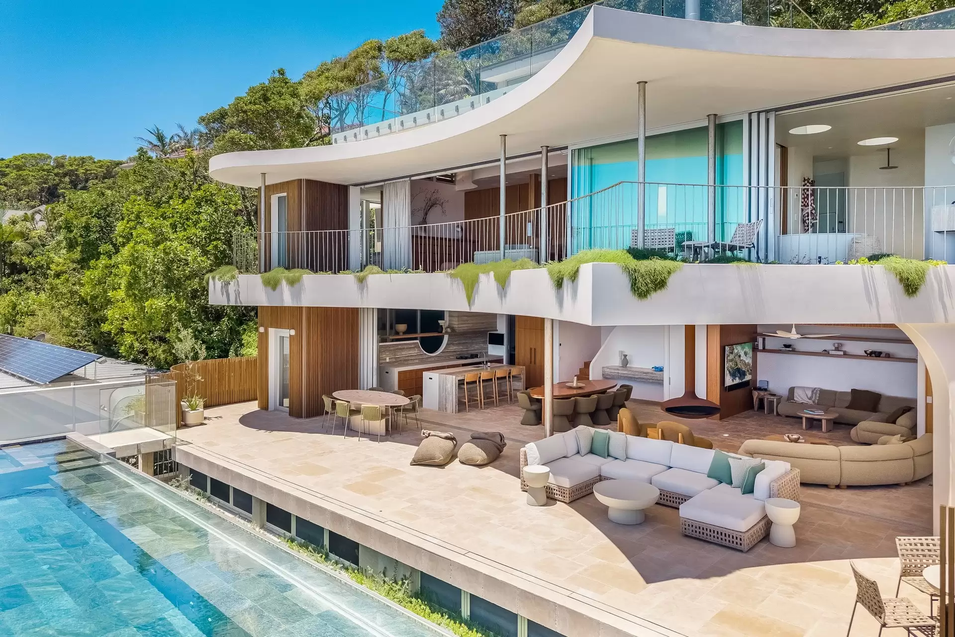 27 Marine Parade, Byron Bay For Sale by Byron Bay Sotheby's International Realty - image 1