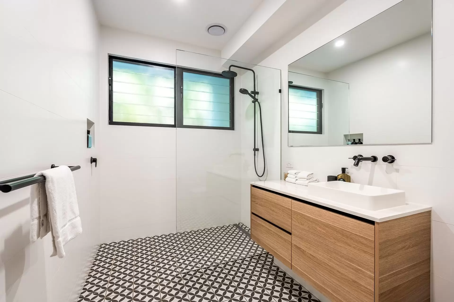 3 Azolla Place, Suffolk Park Sold by Byron Bay Sotheby's International Realty - image 1