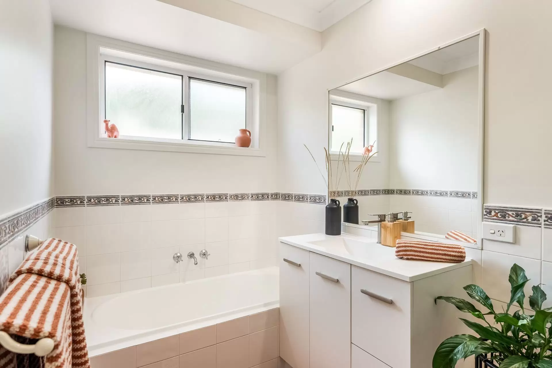 2/28 Lakefield Avenue, Lennox Head Sold by Byron Bay Sotheby's International Realty - image 1