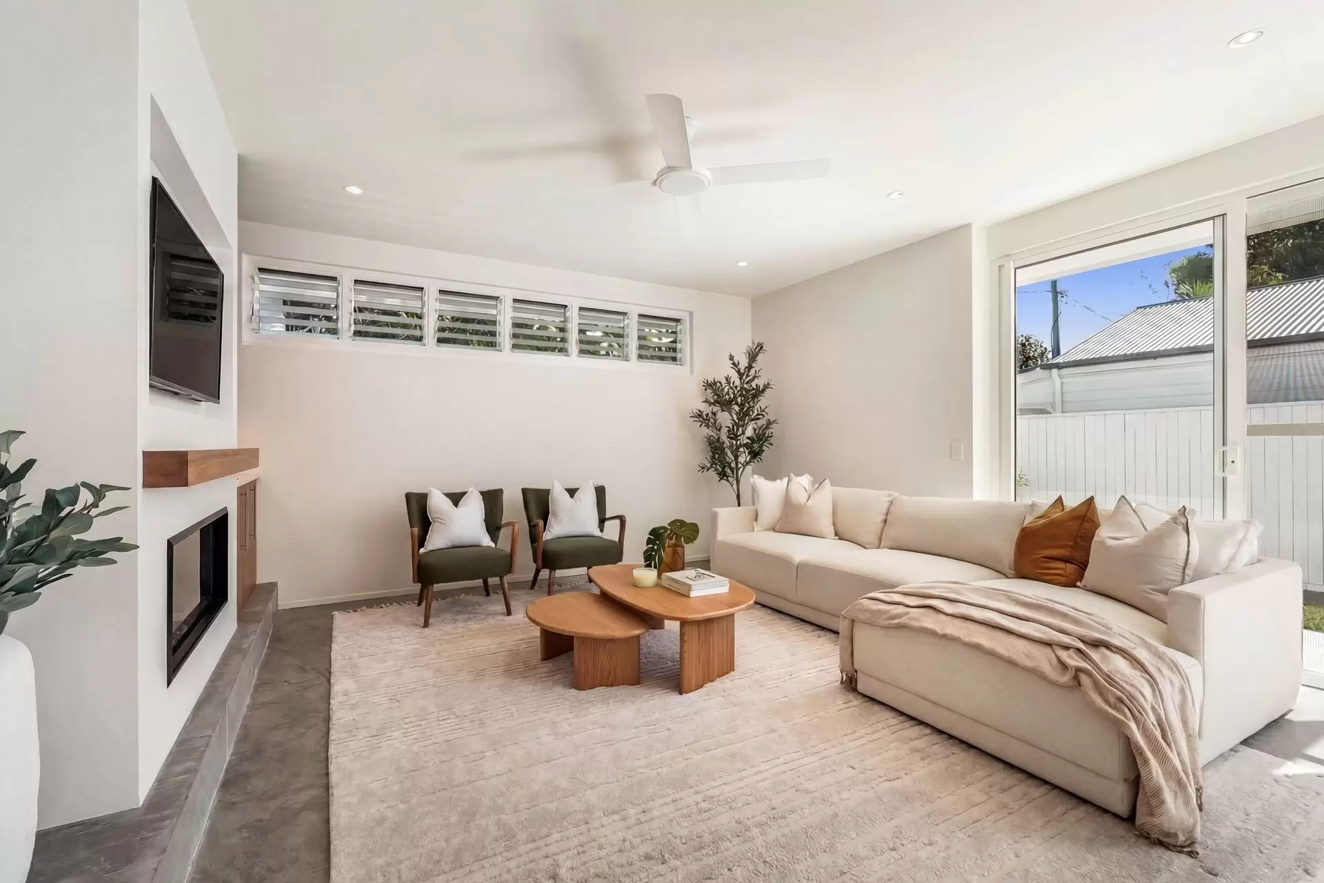 2/26 Cavvanbah Street, Byron Bay For Sale by Byron Bay Sotheby's International Realty - image 1