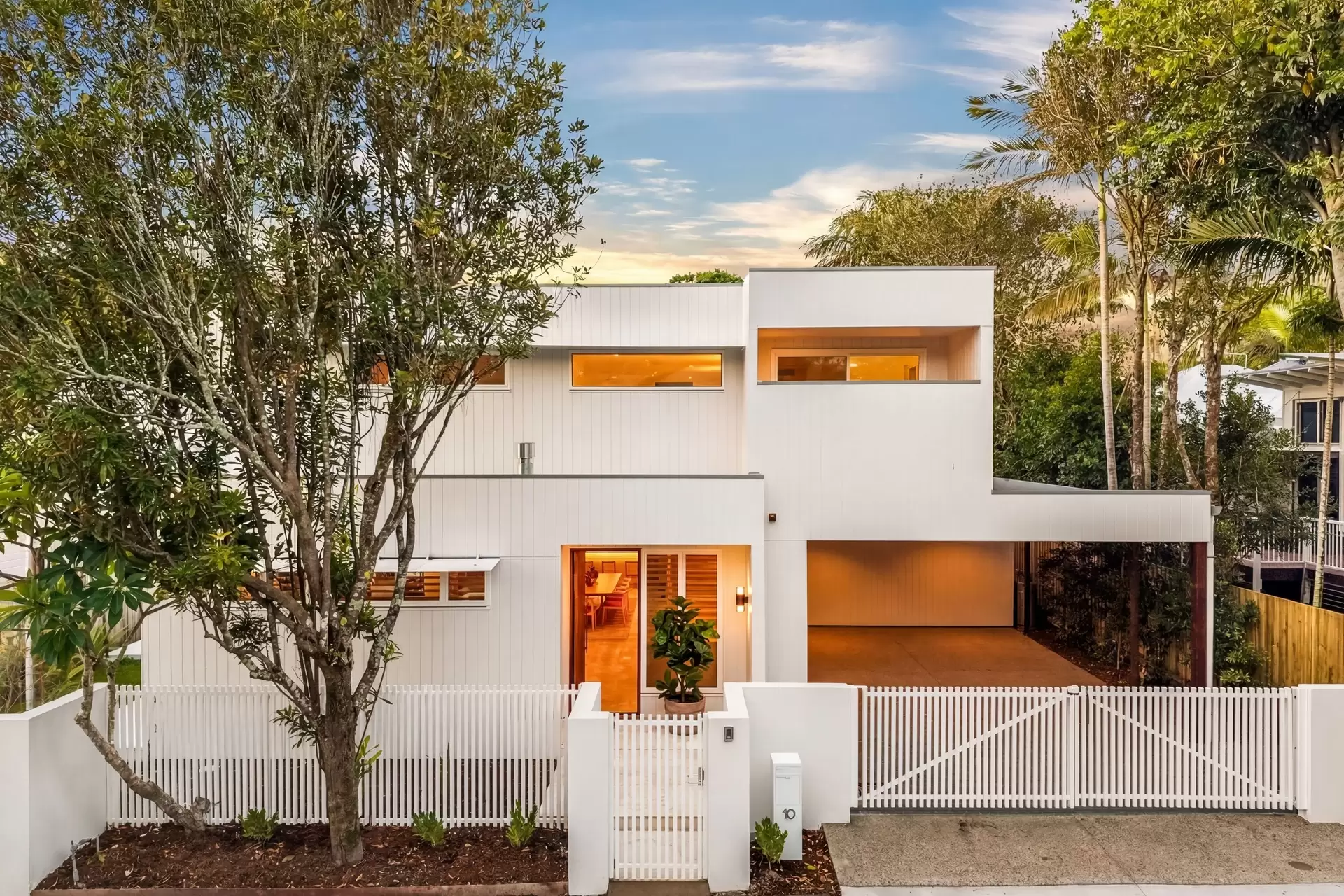 2/26 Cavvanbah Street, Byron Bay For Sale by Byron Bay Sotheby's International Realty - image 1