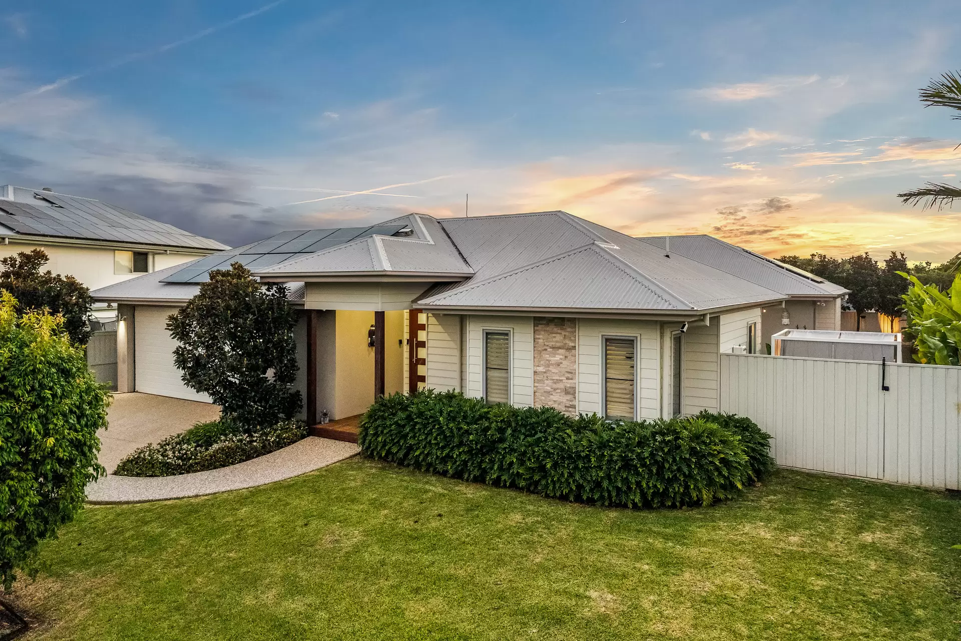 12 Greenview Place, Skennars Head Sold by Byron Bay Sotheby's International Realty - image 1