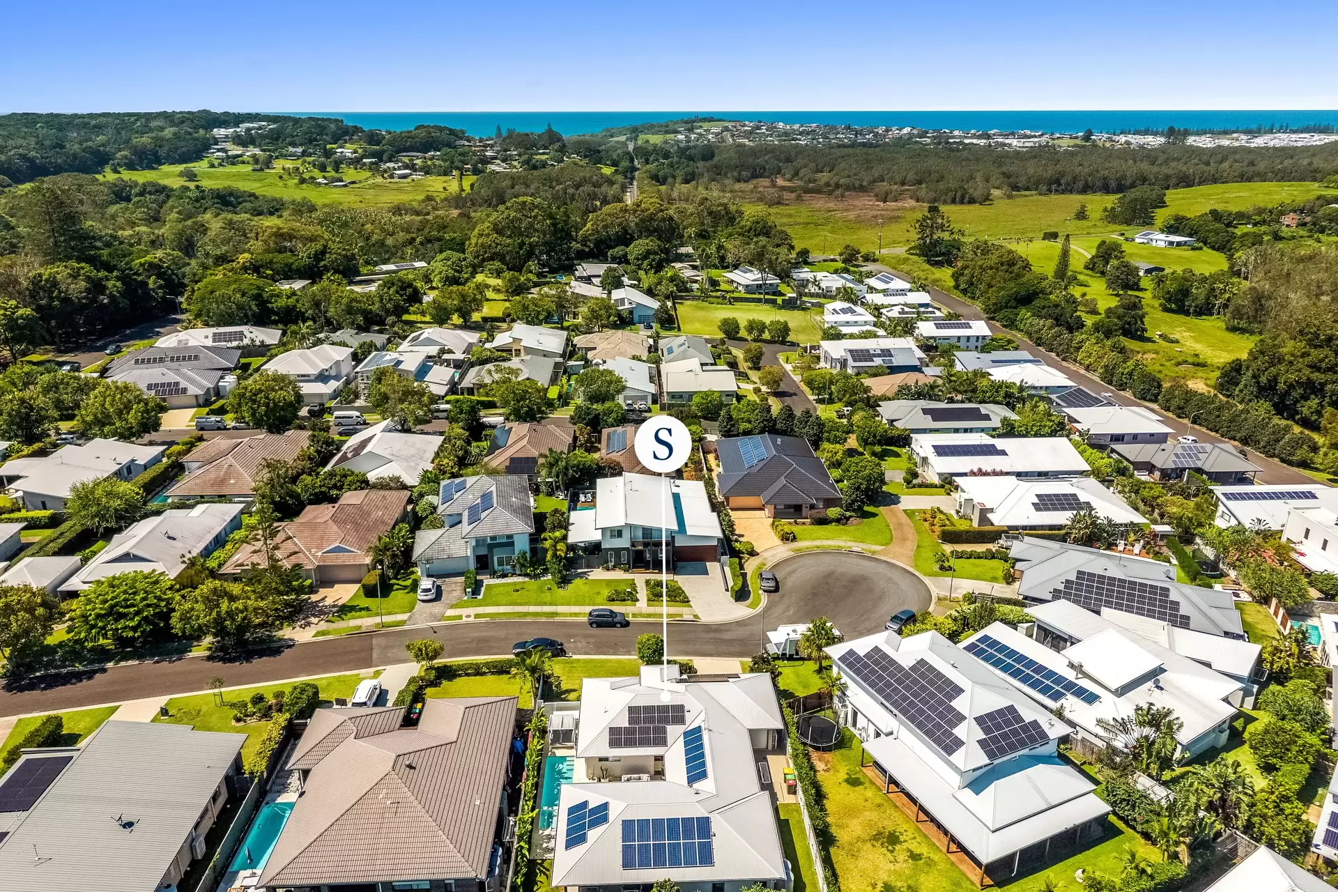 12 Greenview Place, Skennars Head Sold by Byron Bay Sotheby's International Realty - image 1