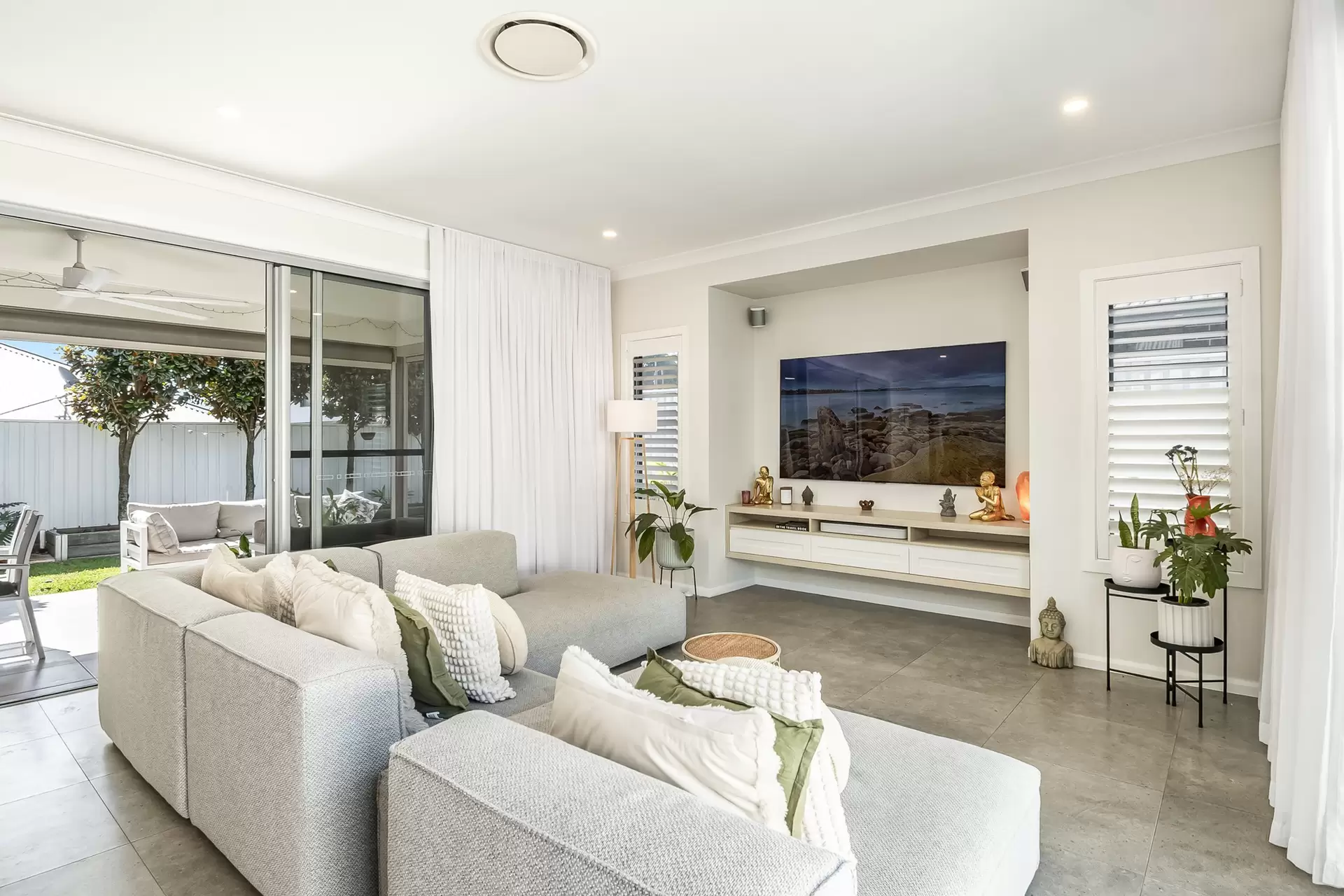 12 Greenview Place, Skennars Head Sold by Byron Bay Sotheby's International Realty - image 1