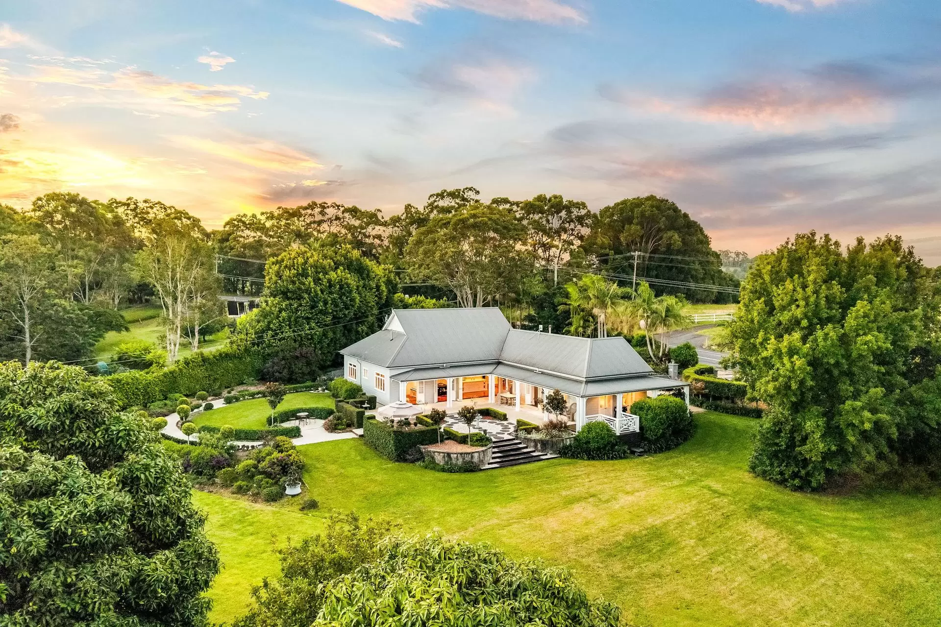 52 Ross Lane, Kinvara Sold by Byron Bay Sotheby's International Realty - image 1