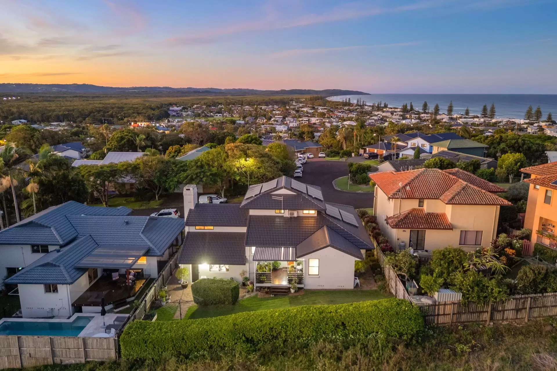 12 Blue Horizon Drive, Lennox Head For Sale by Byron Bay Sotheby's International Realty - image 1