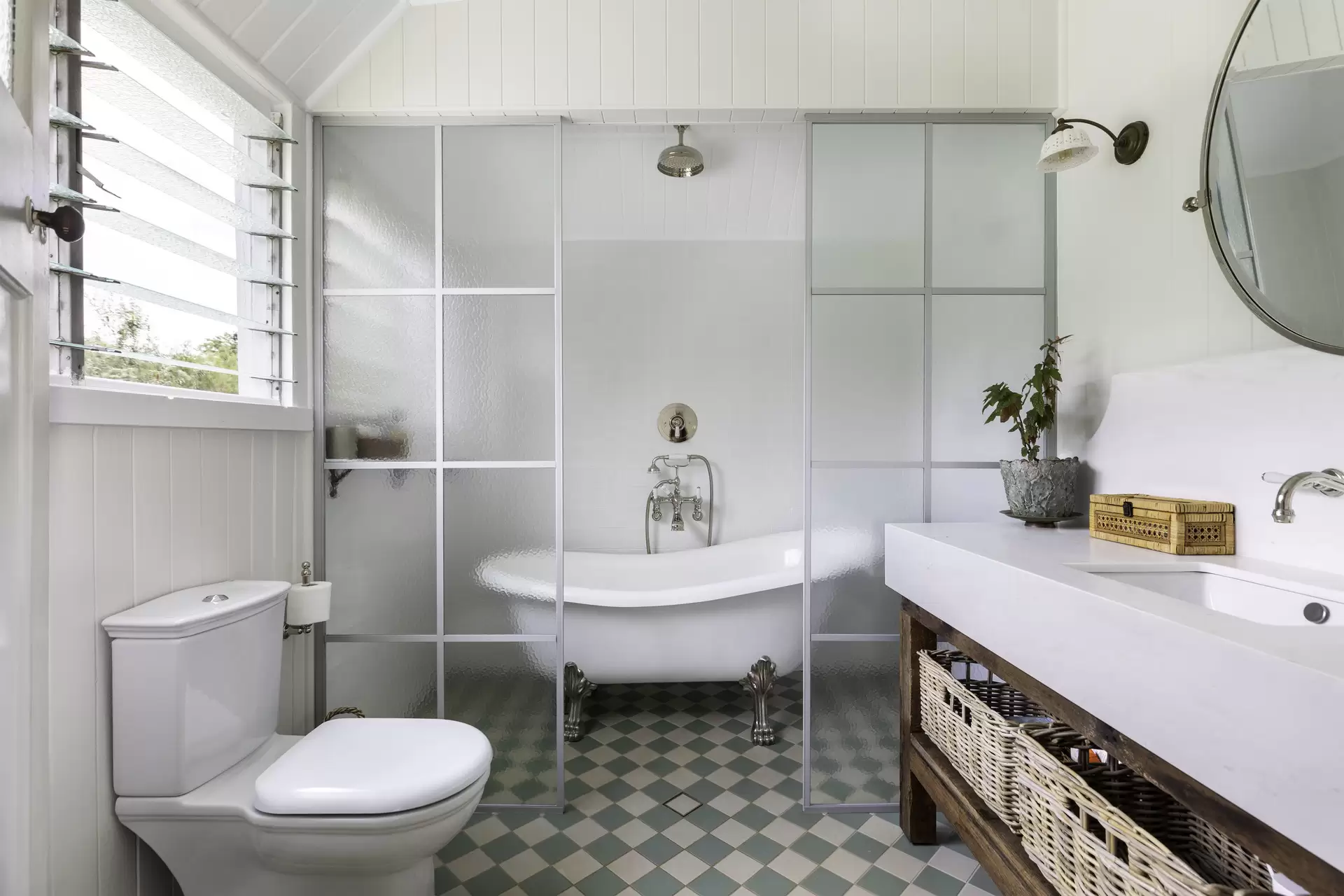 231 The Manse Road, Myocum Sold by Byron Bay Sotheby's International Realty - image 1
