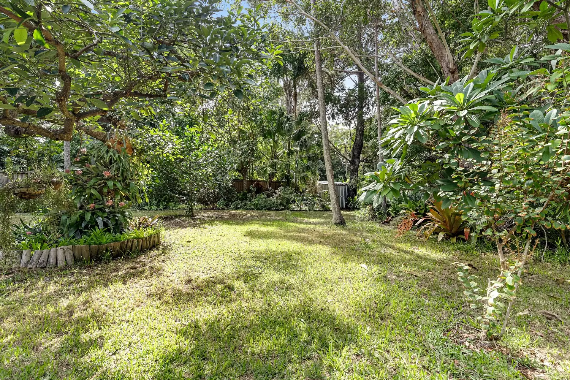 147-149 Broken Head Road, Suffolk Park Sold by Byron Bay Sotheby's International Realty - image 1