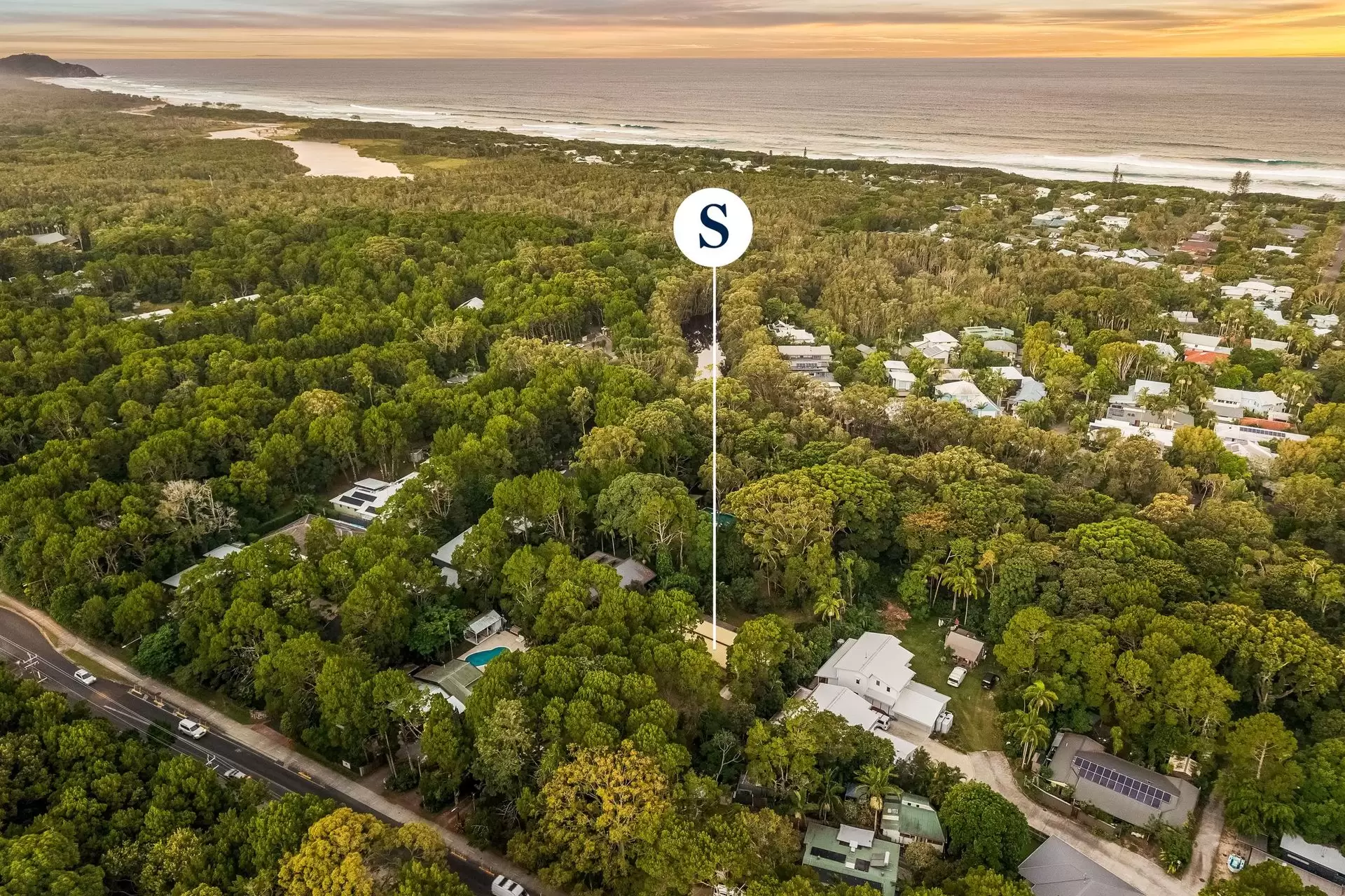 147-149 Broken Head Road, Suffolk Park Sold by Byron Bay Sotheby's International Realty - image 1