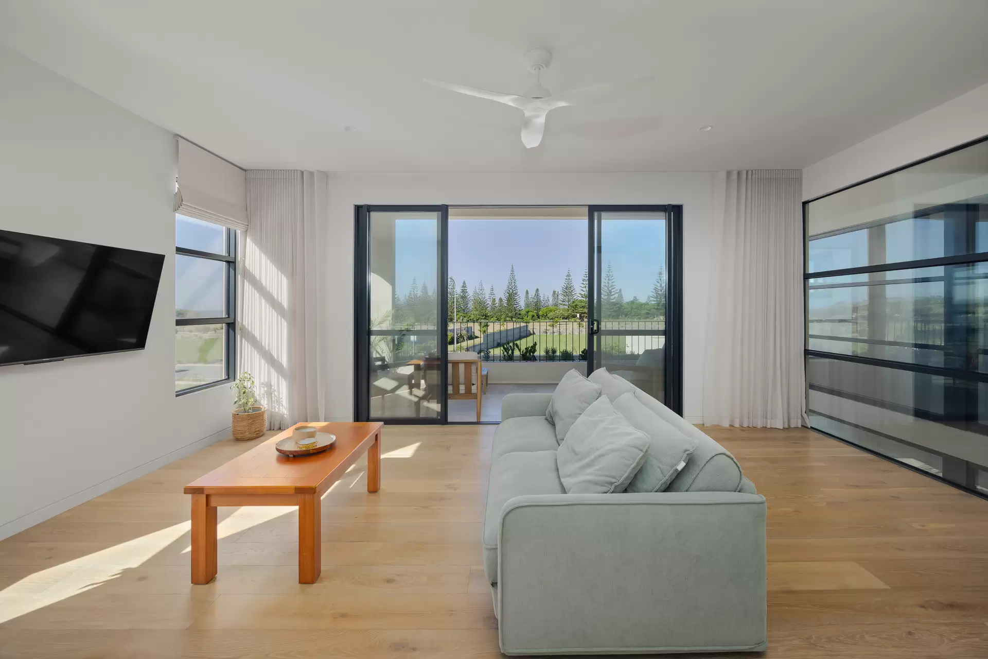 24 Wave Break Circuit, Skennars Head For Sale by Byron Bay Sotheby's International Realty - image 1