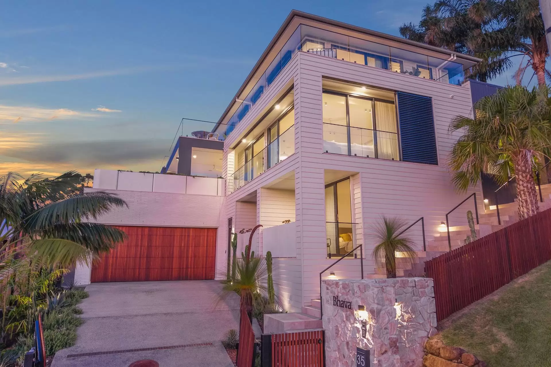 35 Browning Street, Byron Bay Sold by Byron Bay Sotheby's International Realty - image 1