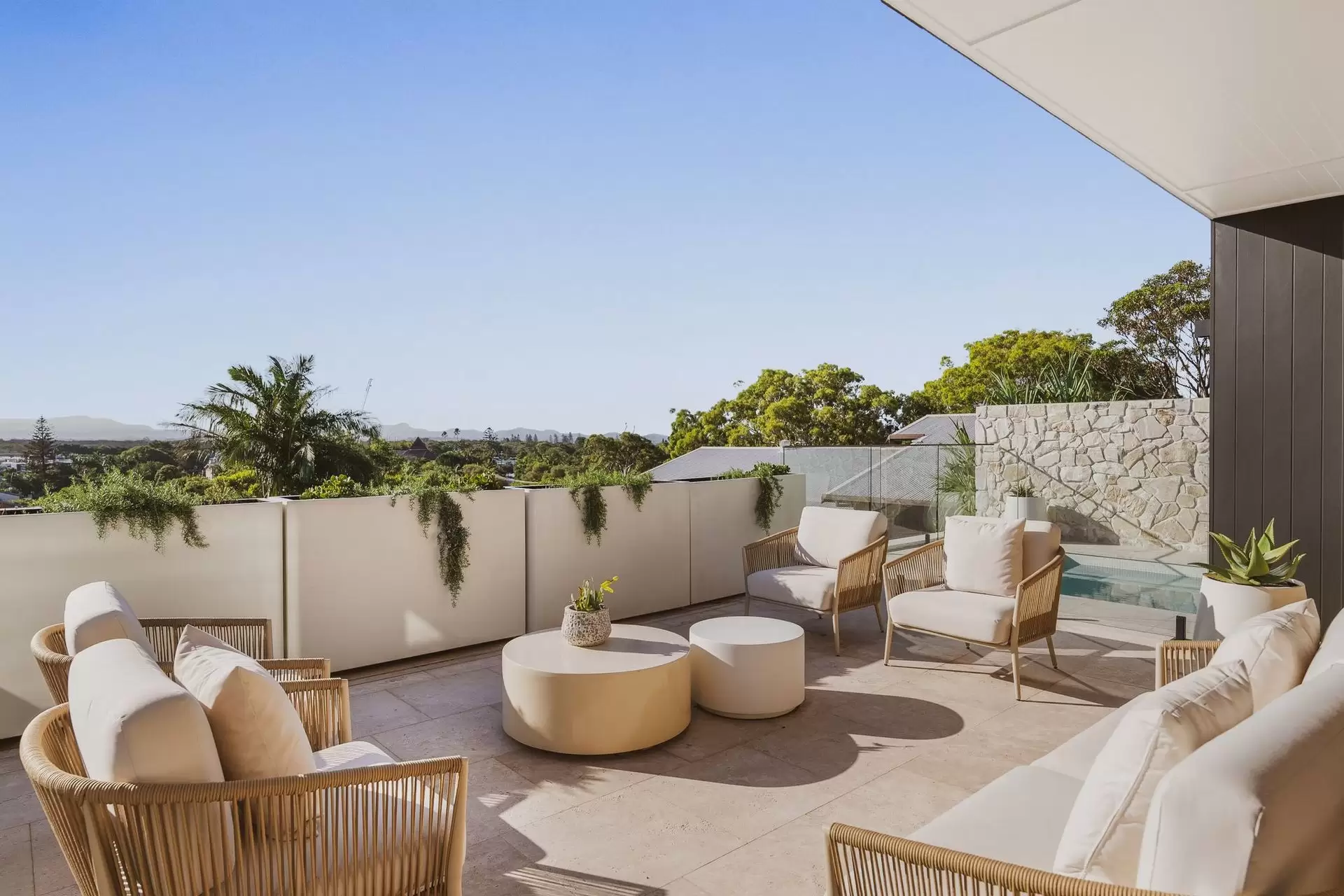 35 Browning Street, Byron Bay Sold by Byron Bay Sotheby's International Realty - image 1