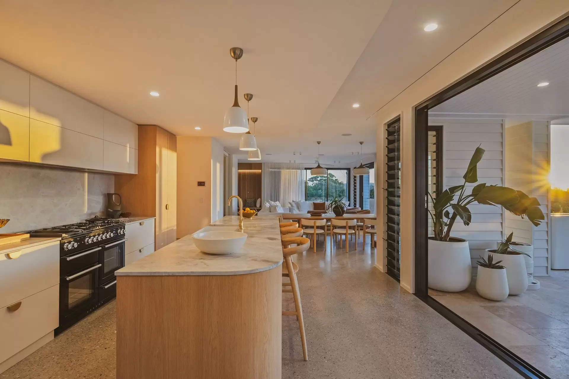 35 Browning Street, Byron Bay Sold by Byron Bay Sotheby's International Realty - image 1
