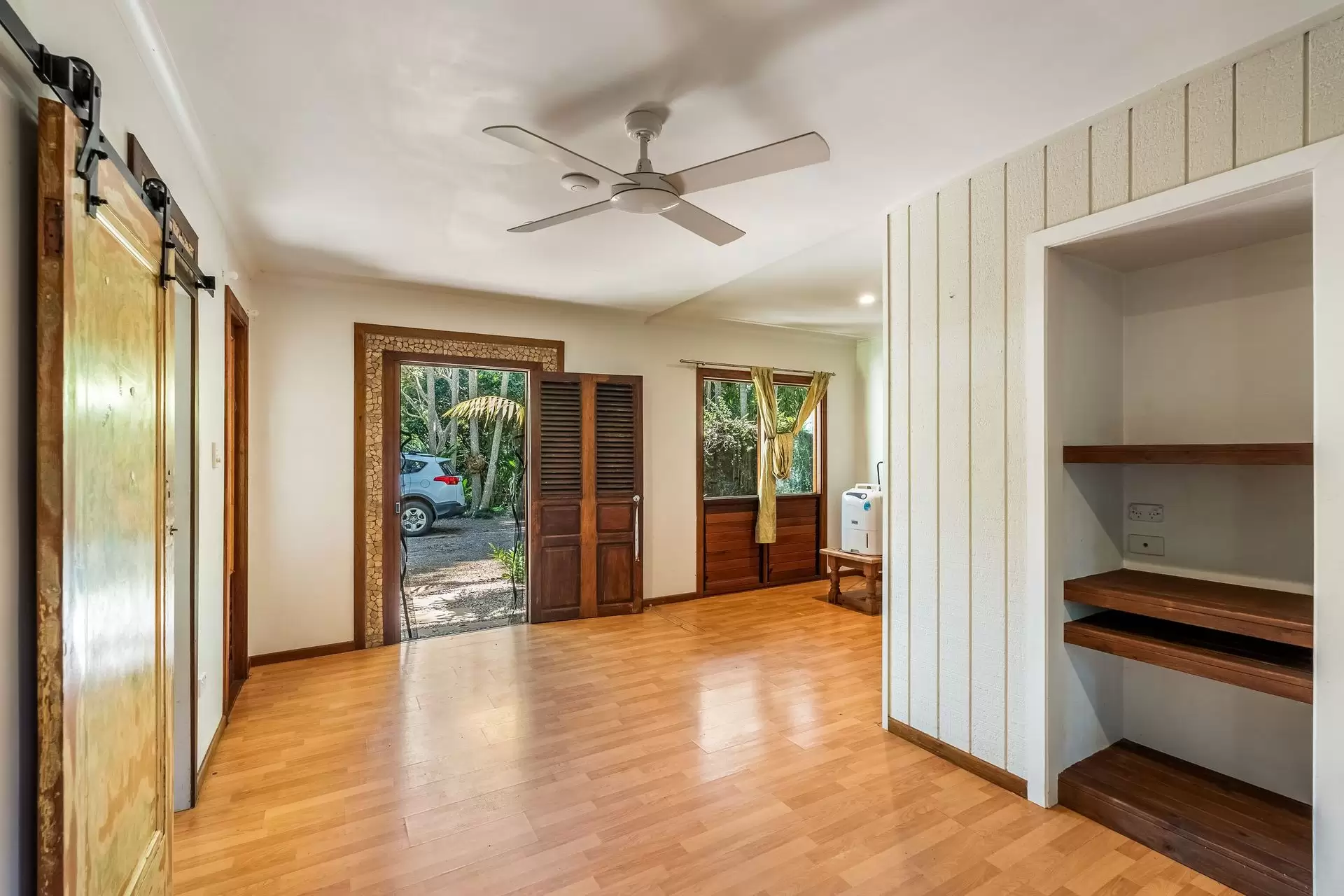 9 Angus Place, Ewingsdale For Sale by Byron Bay Sotheby's International Realty - image 1