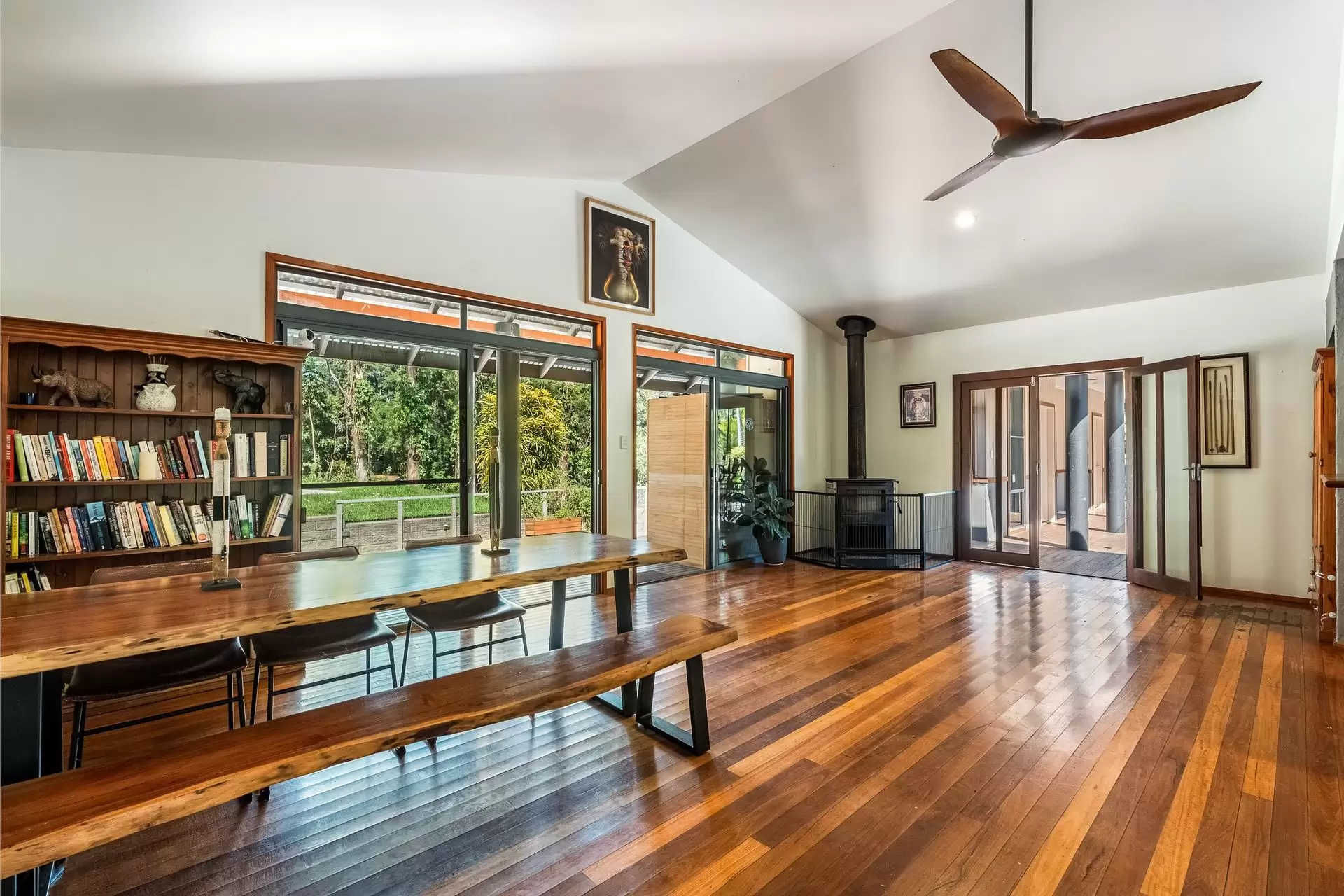 9 Angus Place, Ewingsdale For Sale by Byron Bay Sotheby's International Realty - image 1