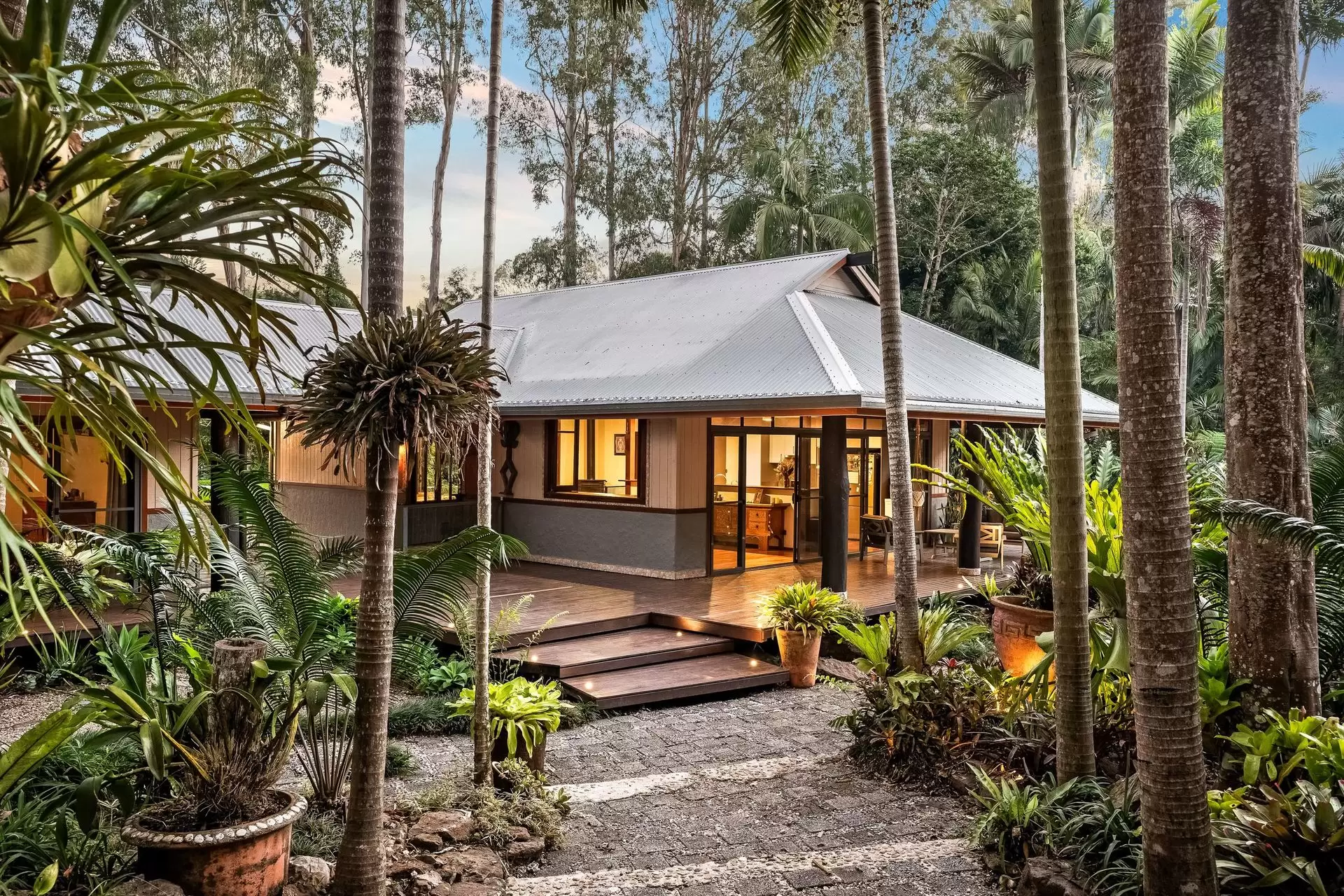 9 Angus Place, Ewingsdale For Sale by Byron Bay Sotheby's International Realty - image 1
