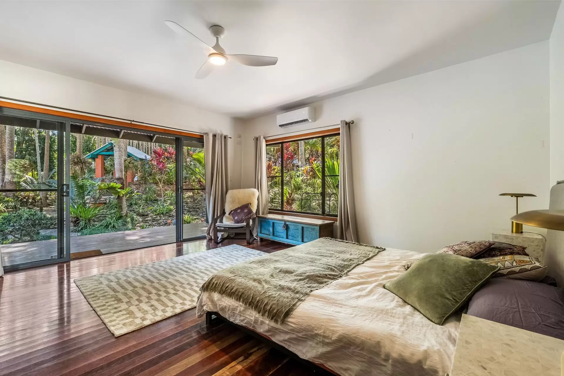9 Angus Place, Ewingsdale For Sale by Byron Bay Sotheby's International Realty - image 1