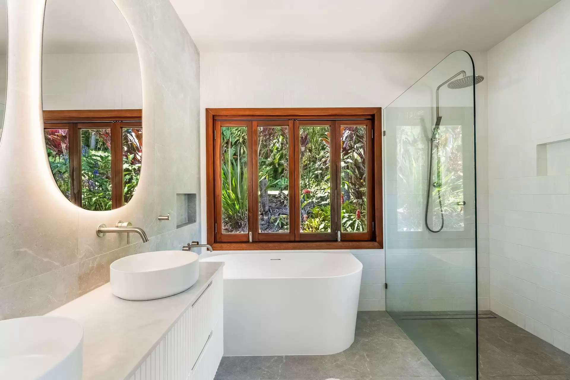 9 Angus Place, Ewingsdale For Sale by Byron Bay Sotheby's International Realty - image 1