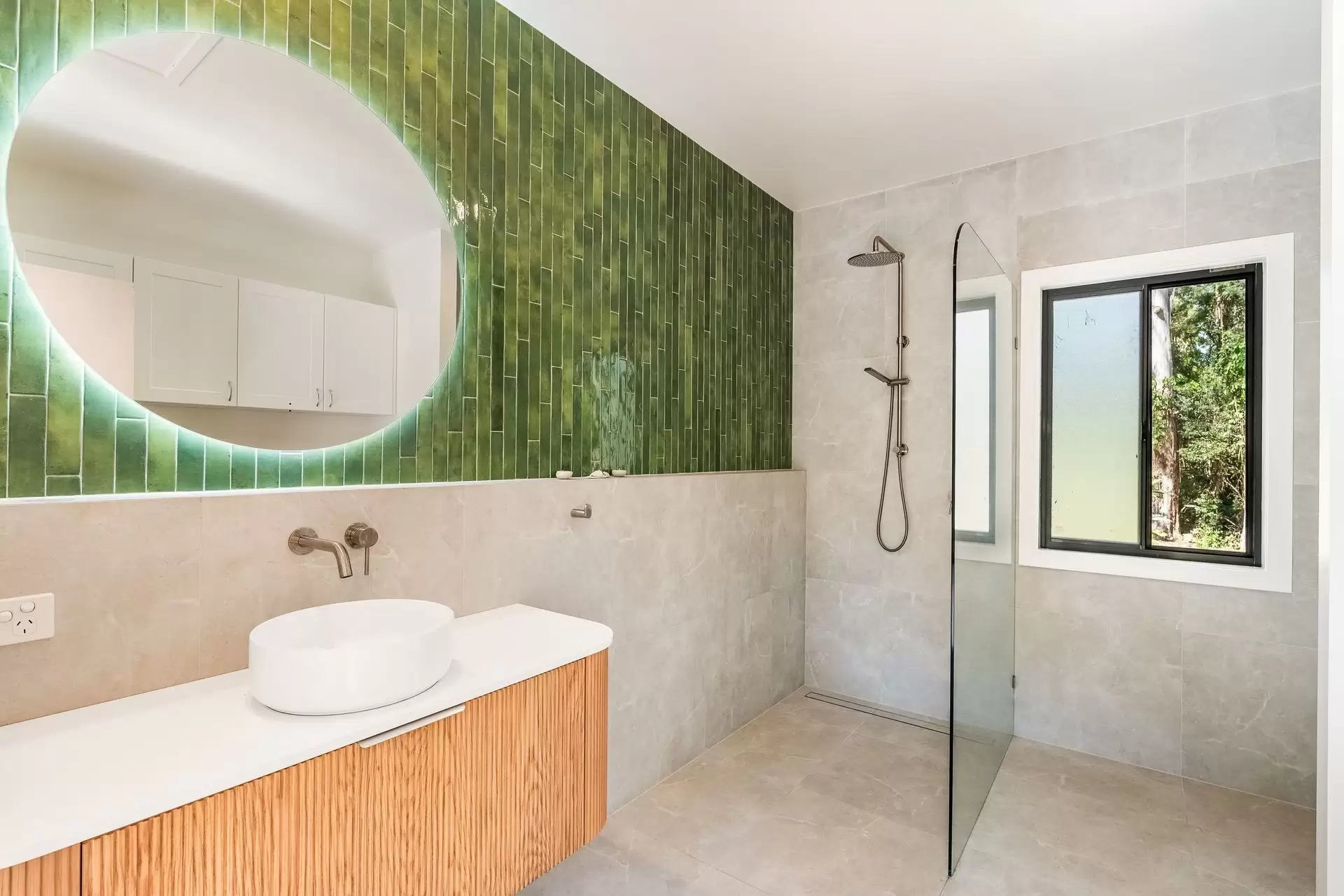 9 Angus Place, Ewingsdale For Sale by Byron Bay Sotheby's International Realty - image 1