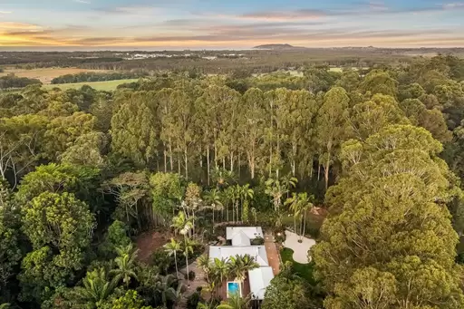 9 Angus Place, Ewingsdale For Sale by Byron Bay Sotheby's International Realty