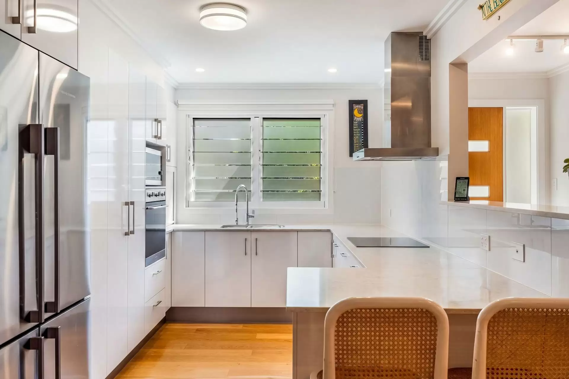 25/6-8 Browning Street, Byron Bay Sold by Byron Bay Sotheby's International Realty - image 1