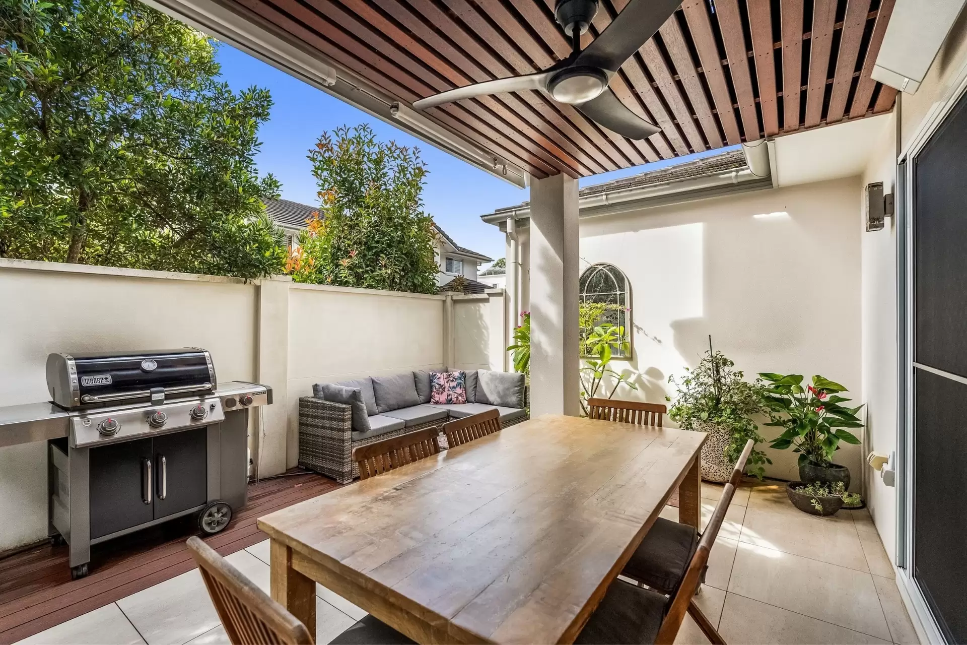 25/6-8 Browning Street, Byron Bay Sold by Byron Bay Sotheby's International Realty - image 1