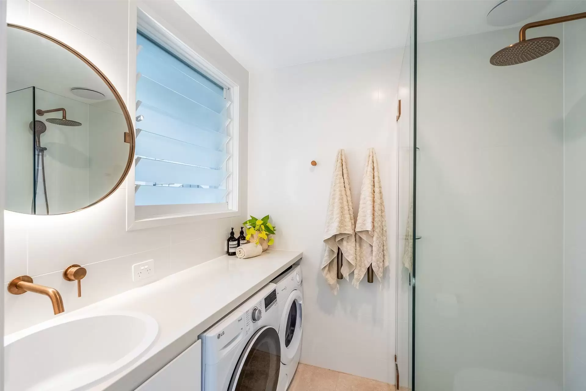 2/6 Bryce Street, Suffolk Park Sold by Byron Bay Sotheby's International Realty - image 1
