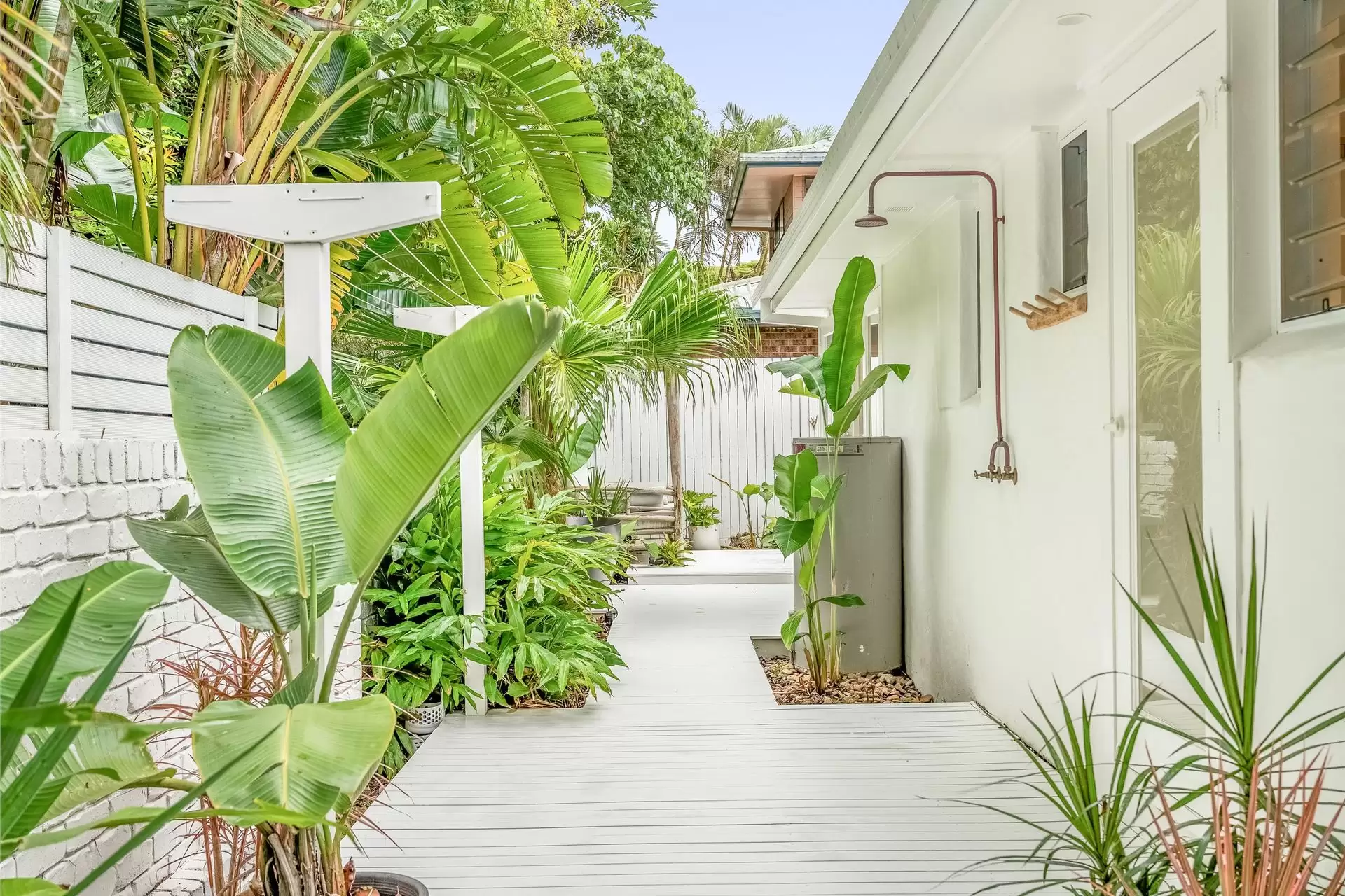 2/6 Bryce Street, Suffolk Park Sold by Byron Bay Sotheby's International Realty - image 1