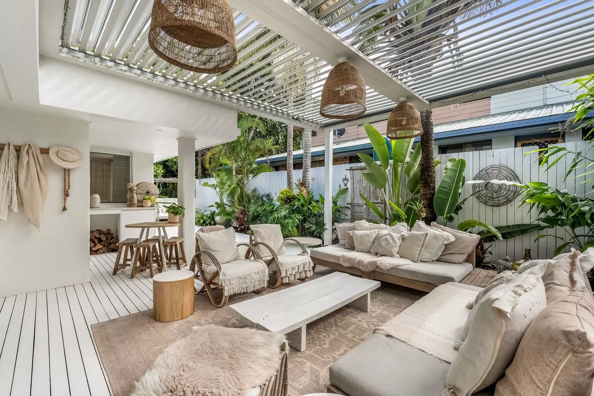 2/6 Bryce Street, Suffolk Park Sold by Byron Bay Sotheby's International Realty - image 1