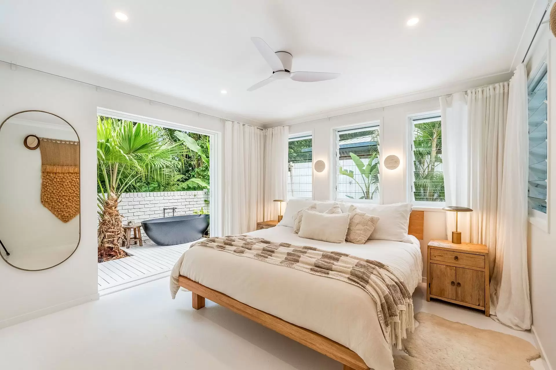2/6 Bryce Street, Suffolk Park Sold by Byron Bay Sotheby's International Realty - image 1