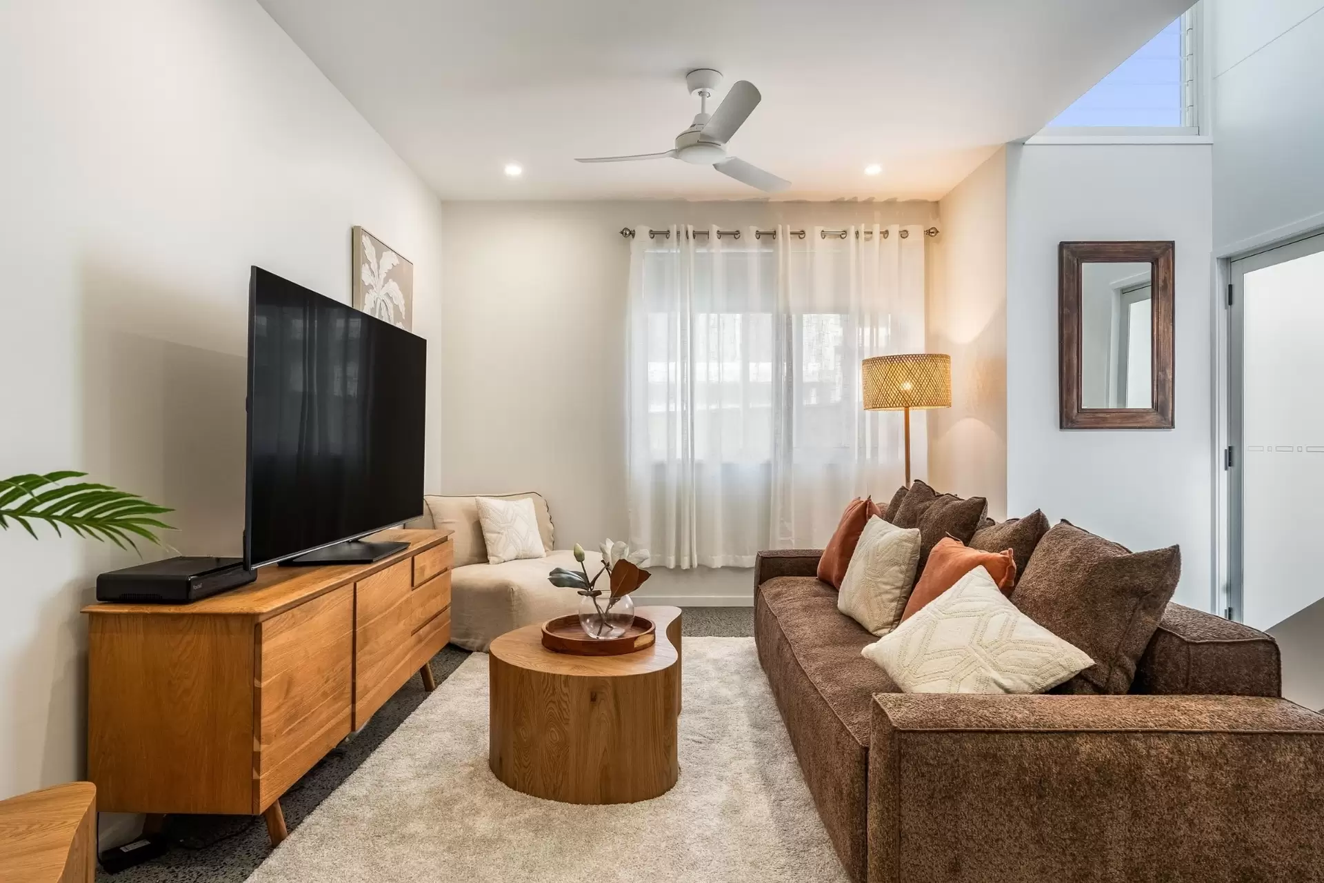 2/113 Paterson Street, Byron Bay Sold by Byron Bay Sotheby's International Realty - image 1