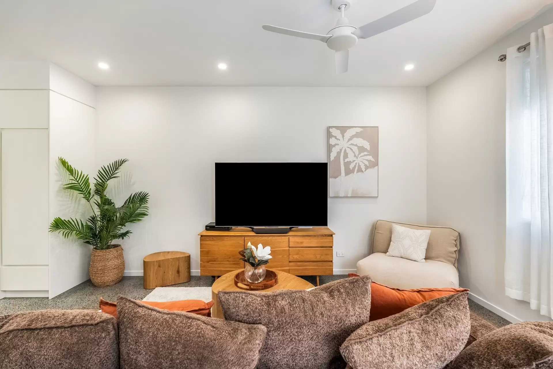 2/113 Paterson Street, Byron Bay Sold by Byron Bay Sotheby's International Realty - image 1