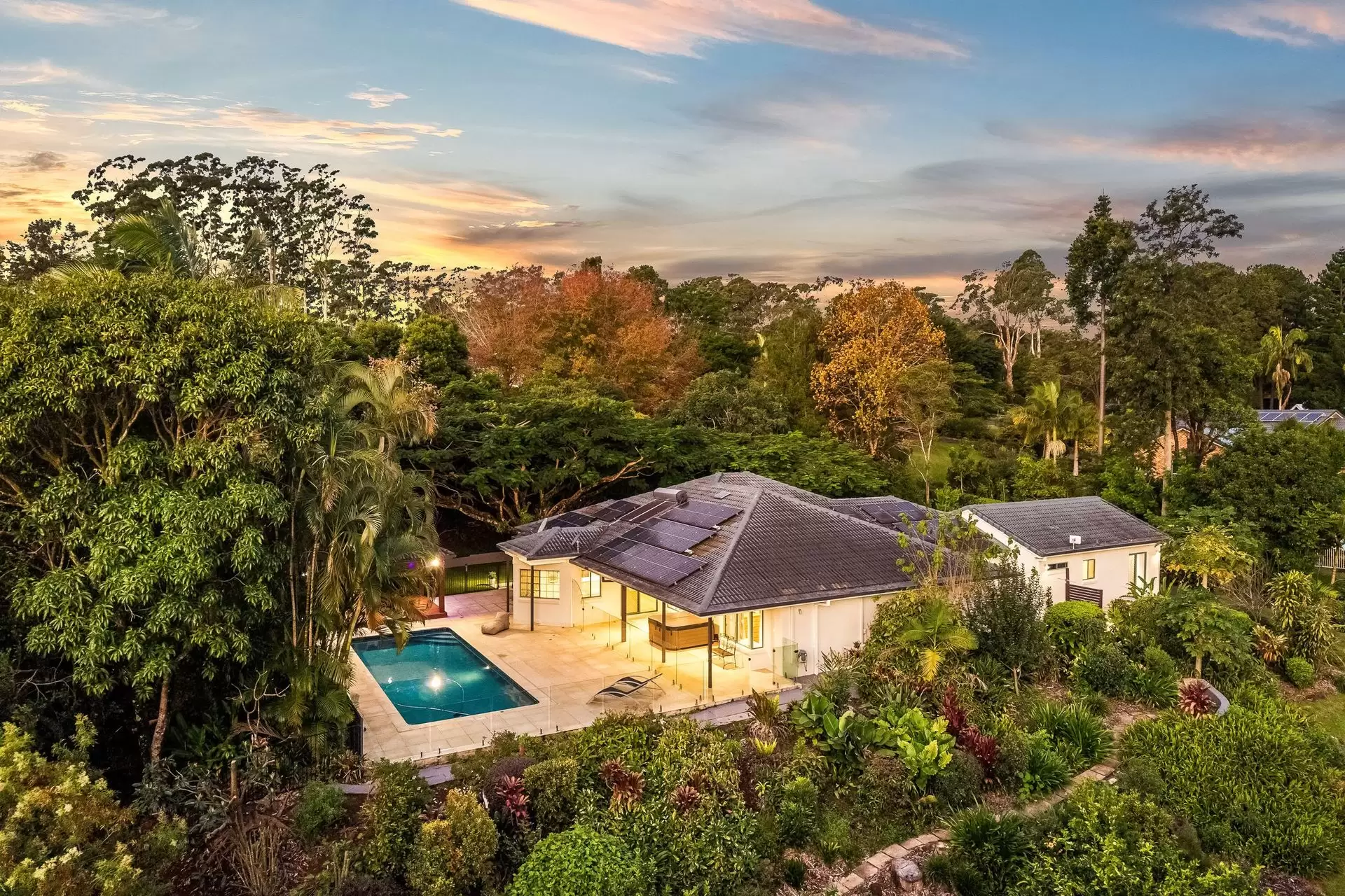71 Fredericks Lane, Tintenbar Sold by Byron Bay Sotheby's International Realty - image 1
