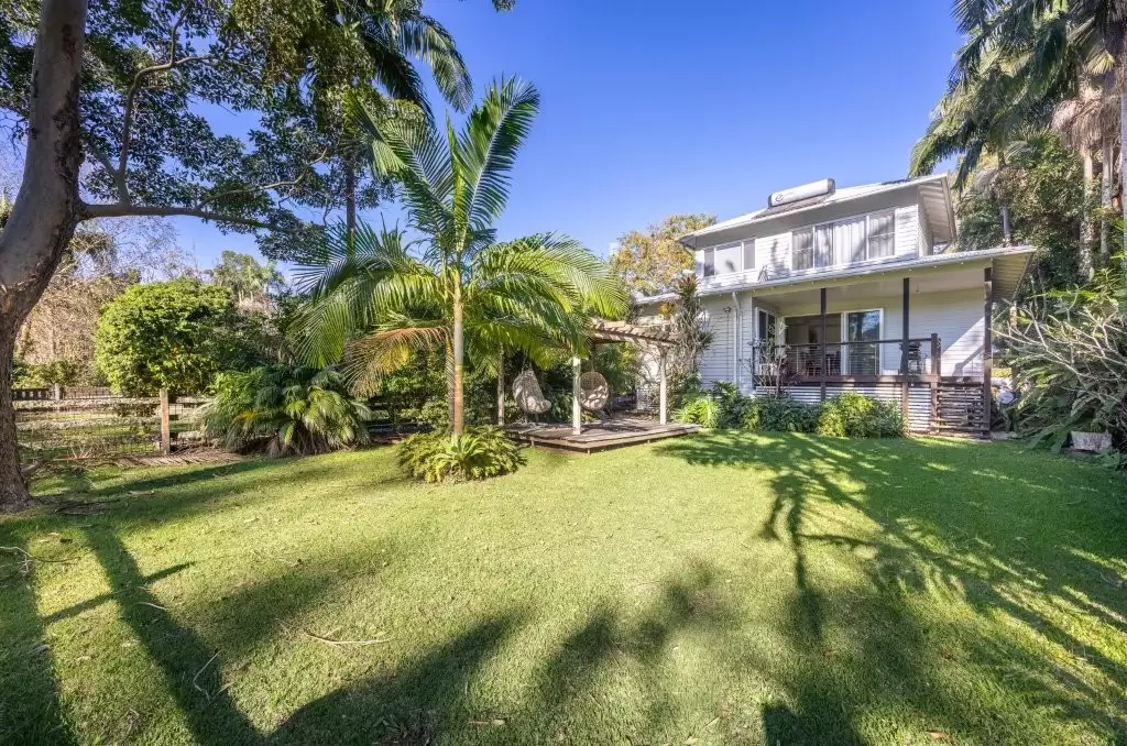 5 George Street, Bangalow For Sale by Byron Bay Sotheby's International Realty - image 1