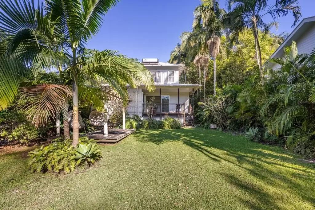 5 George Street, Bangalow For Sale by Byron Bay Sotheby's International Realty - image 1