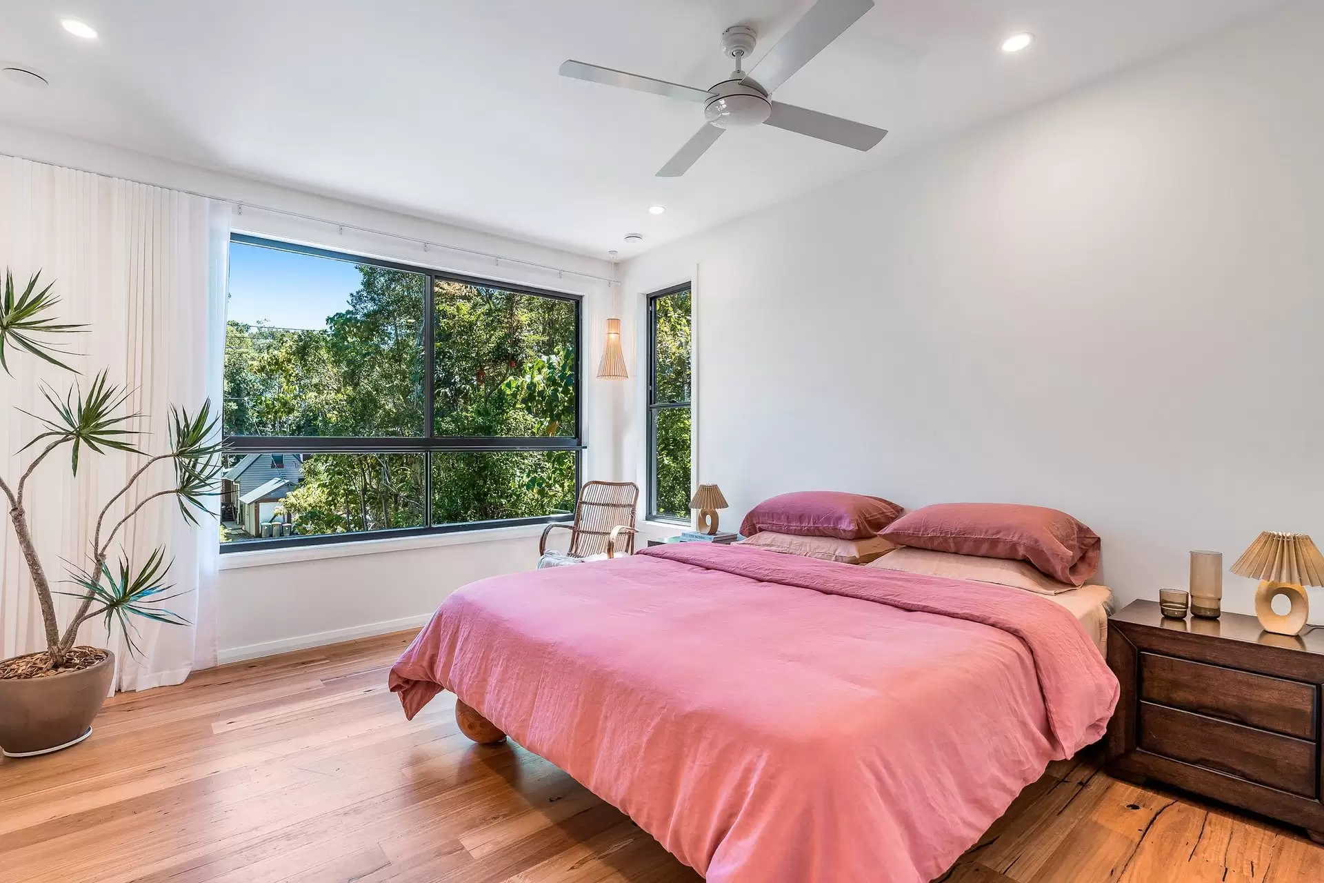 32 Gloria Street, South Golden Beach For Sale by Byron Bay Sotheby's International Realty - image 1