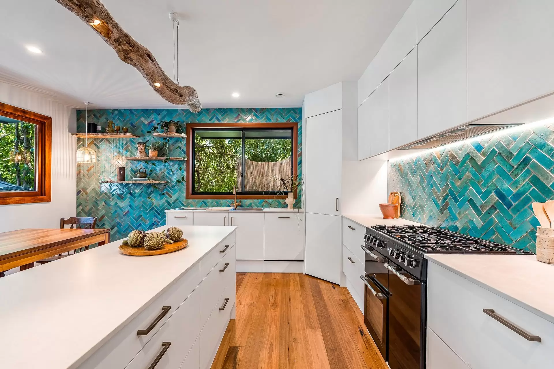 32 Gloria Street, South Golden Beach For Sale by Byron Bay Sotheby's International Realty - image 1