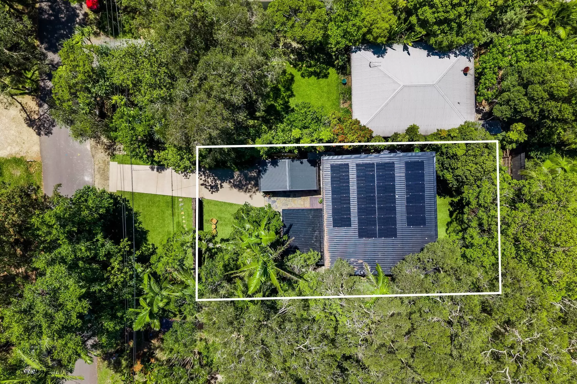 32 Gloria Street, South Golden Beach For Sale by Byron Bay Sotheby's International Realty - image 1